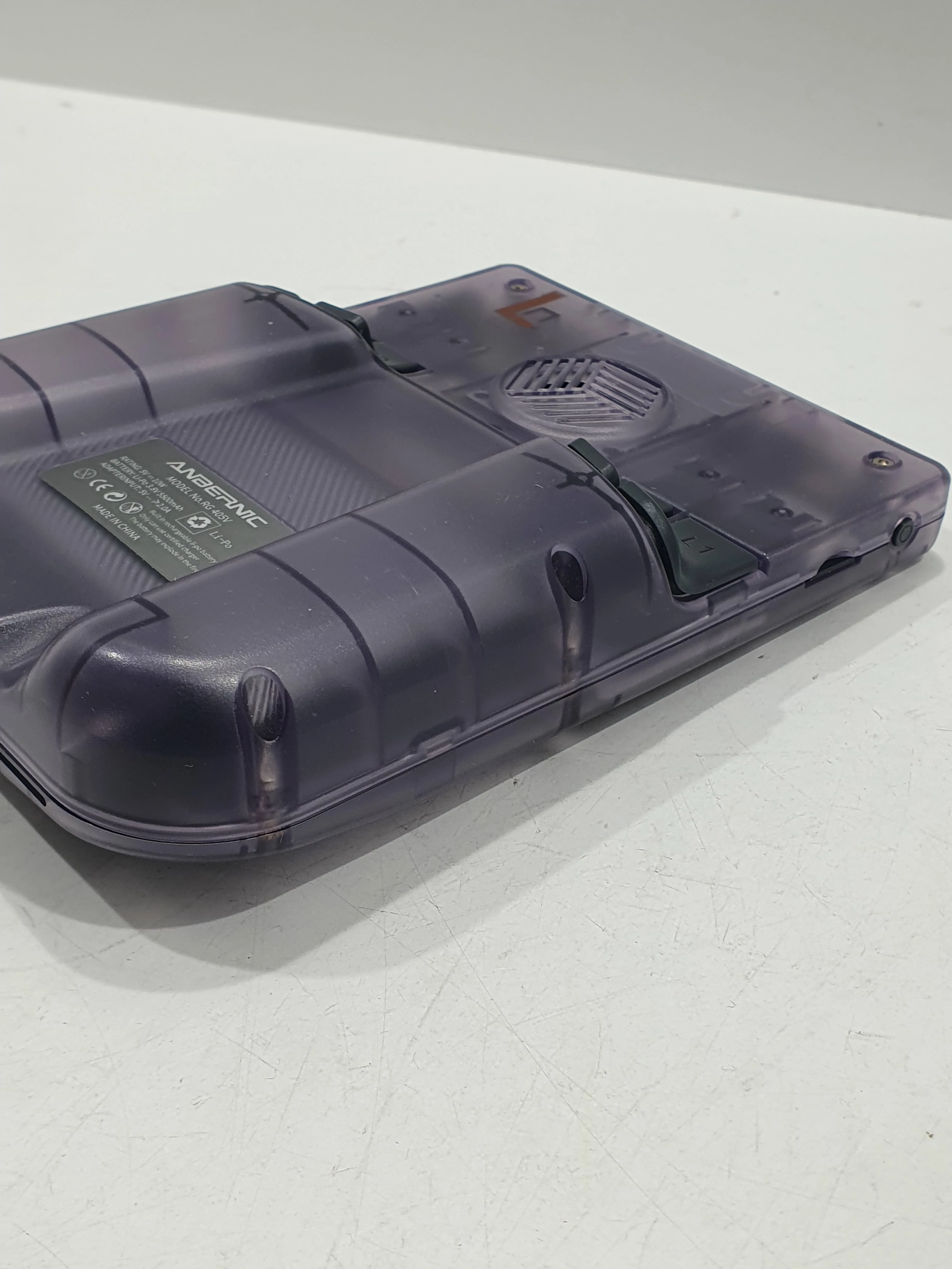 konsola-przenosna-retro-anbernic-rg405v-128gb-android-12-model-rg405v-128gb