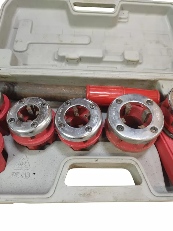 gwintownica-reczna-do-rur-1-14-1-34-12-rozmiary-glowic-245209-16