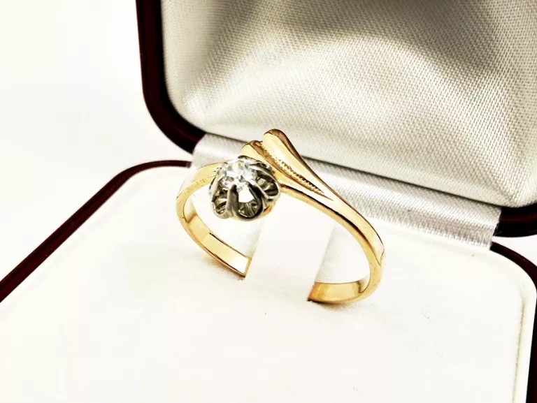 zloty-pierscionek-p585-z-cyrkonia-rozmiar-17-waga-211-krzywoustego-324-wroclaw