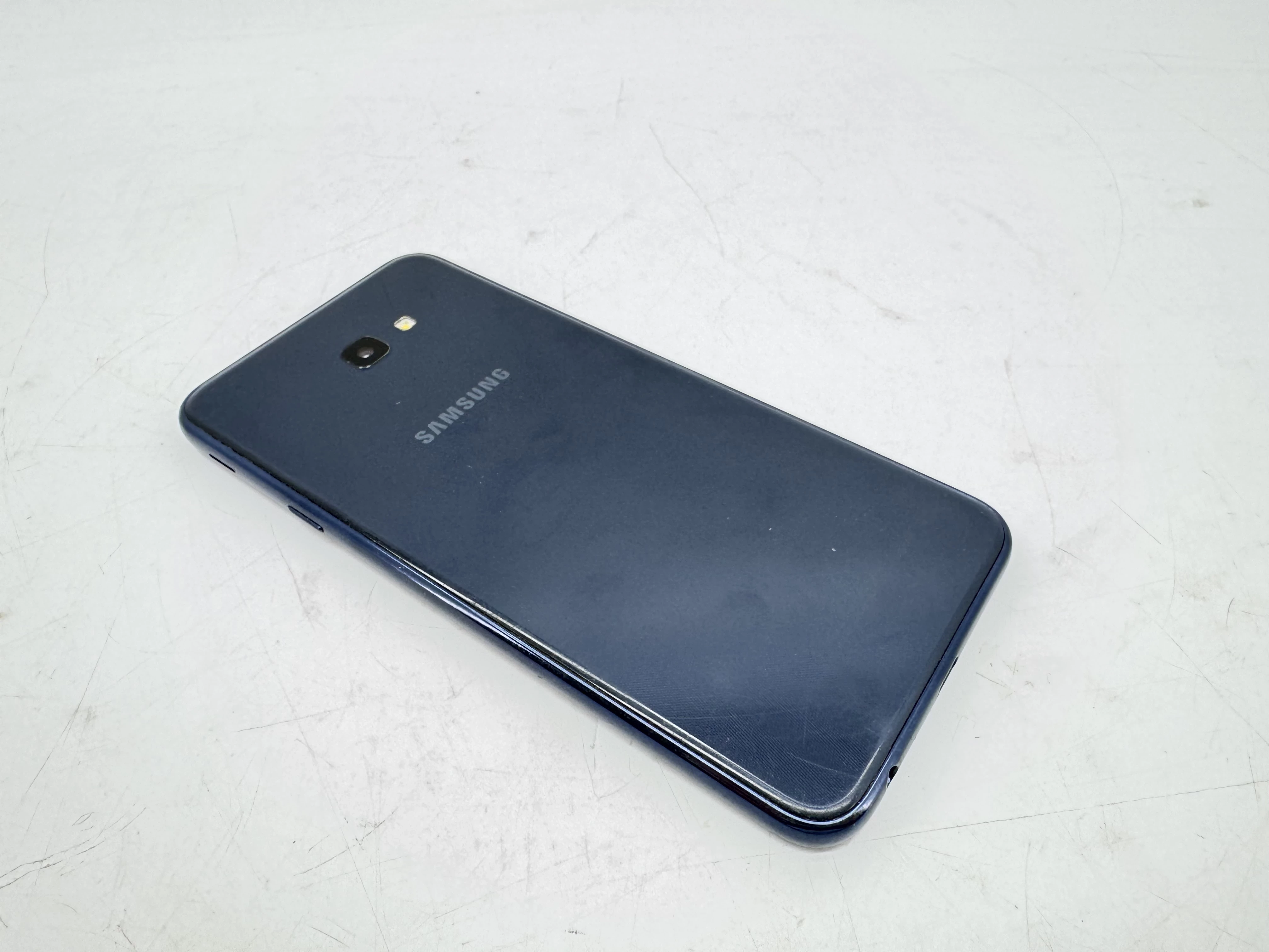 telefon-samsung-galaxy-j4-232-gb-porysowany-wbudowana-pamiec-202869-214197