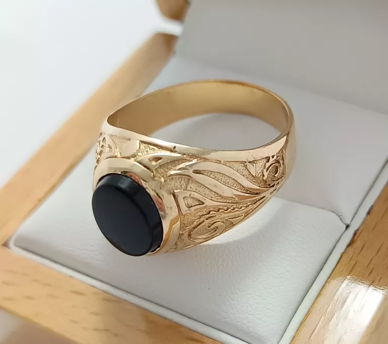 inny-wyrob-jubilerski-uzywany-zloty-sygnet-zdob-czrny-kamien-585-r30-848-stan-11323-2