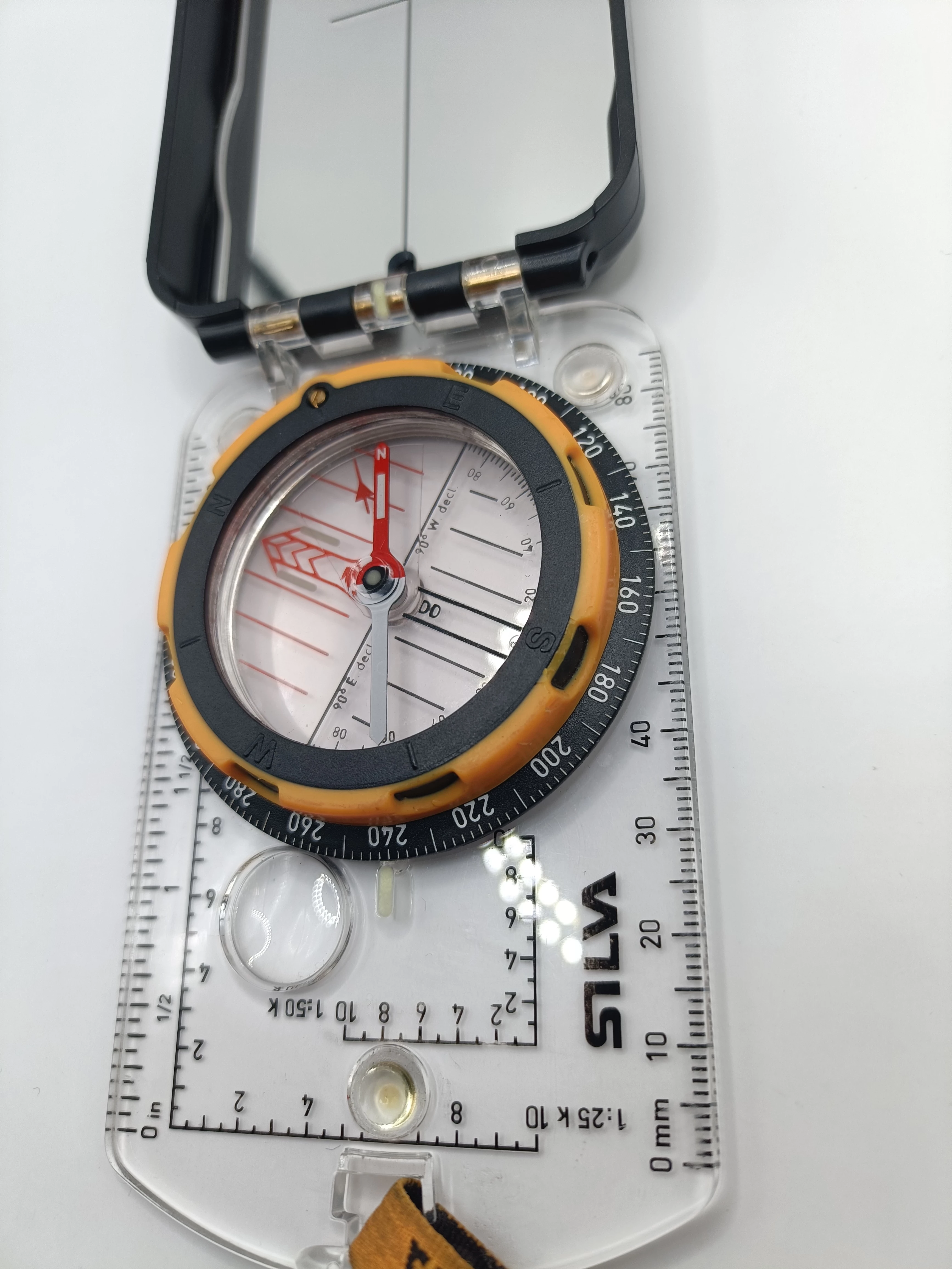 silva-kompas-mapowy-z-lusterkiem-stan-11323-2