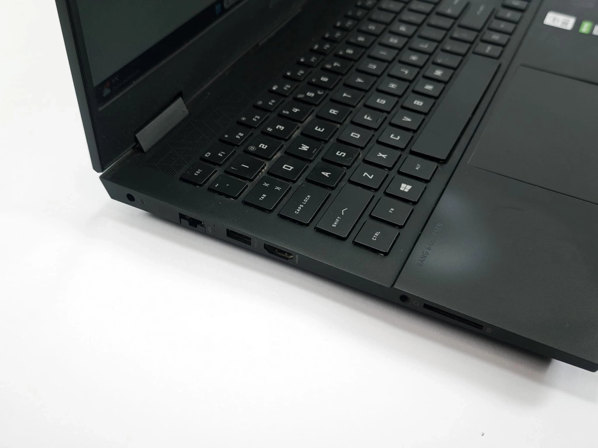 laptop-hp-omen-15-ek0026nw-156-intel-core-i5-16-gb-512-gb-czarny-rozdzielczosc-px-4474-211457