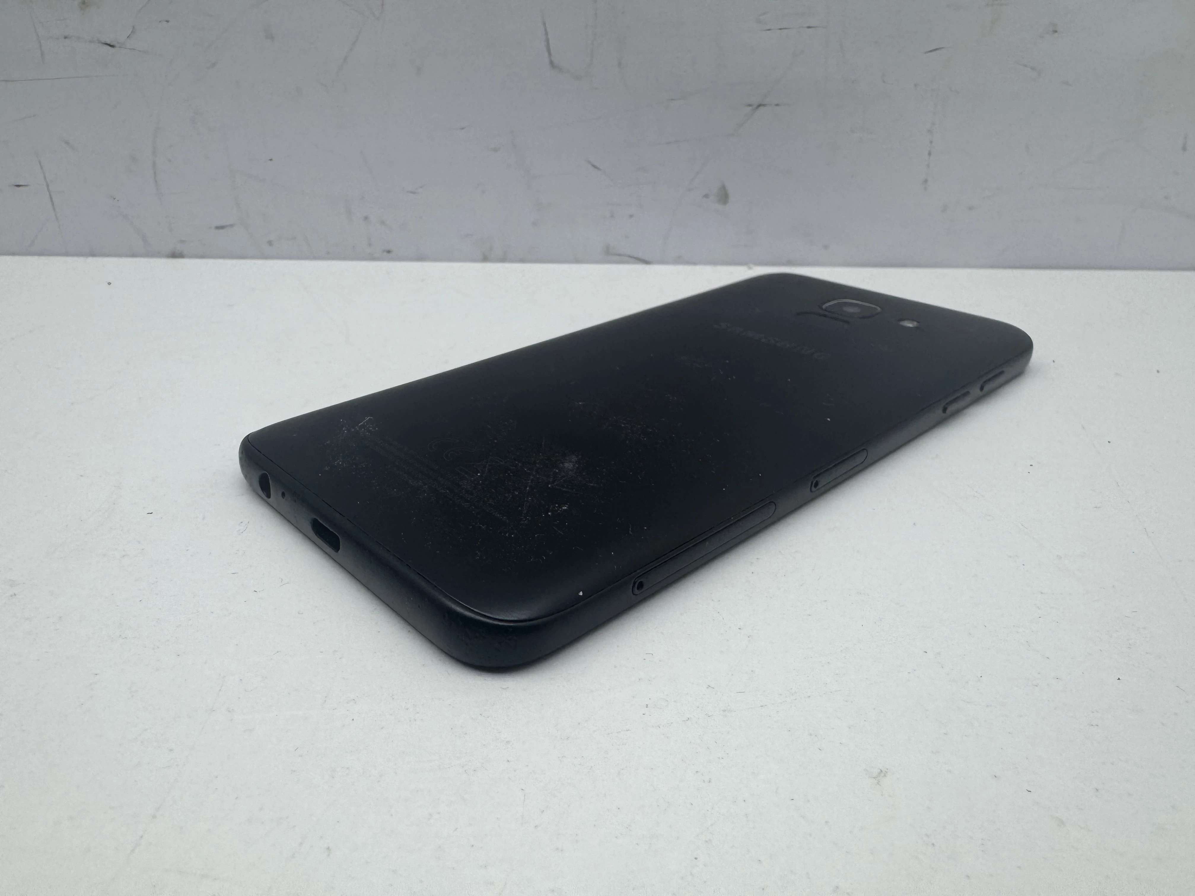 samsung-galaxy-j6-332gb-typ-202685-212929