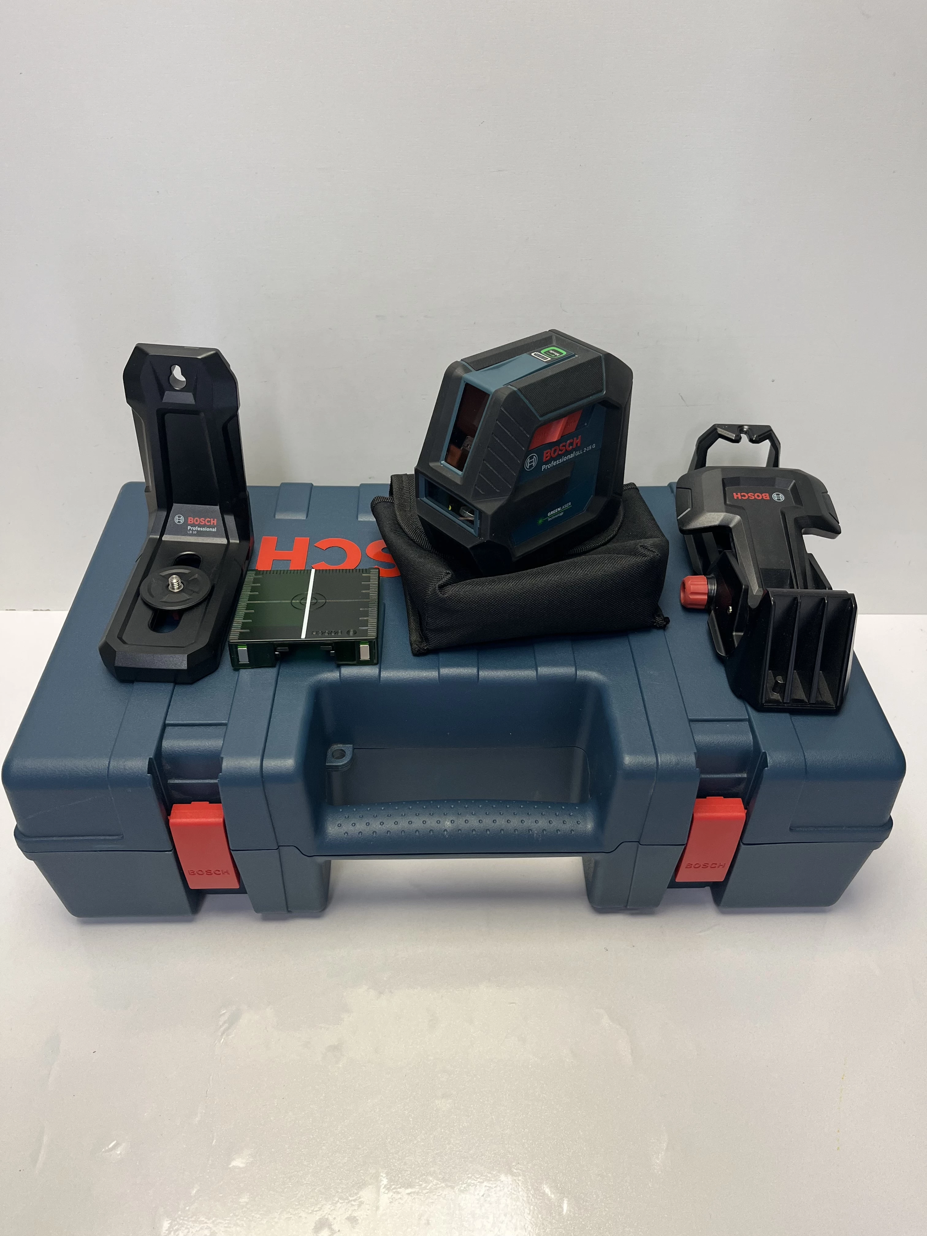 laser-bosch-gll-2-15-g-walizka-osiedle-teatralne-3u15-krakow