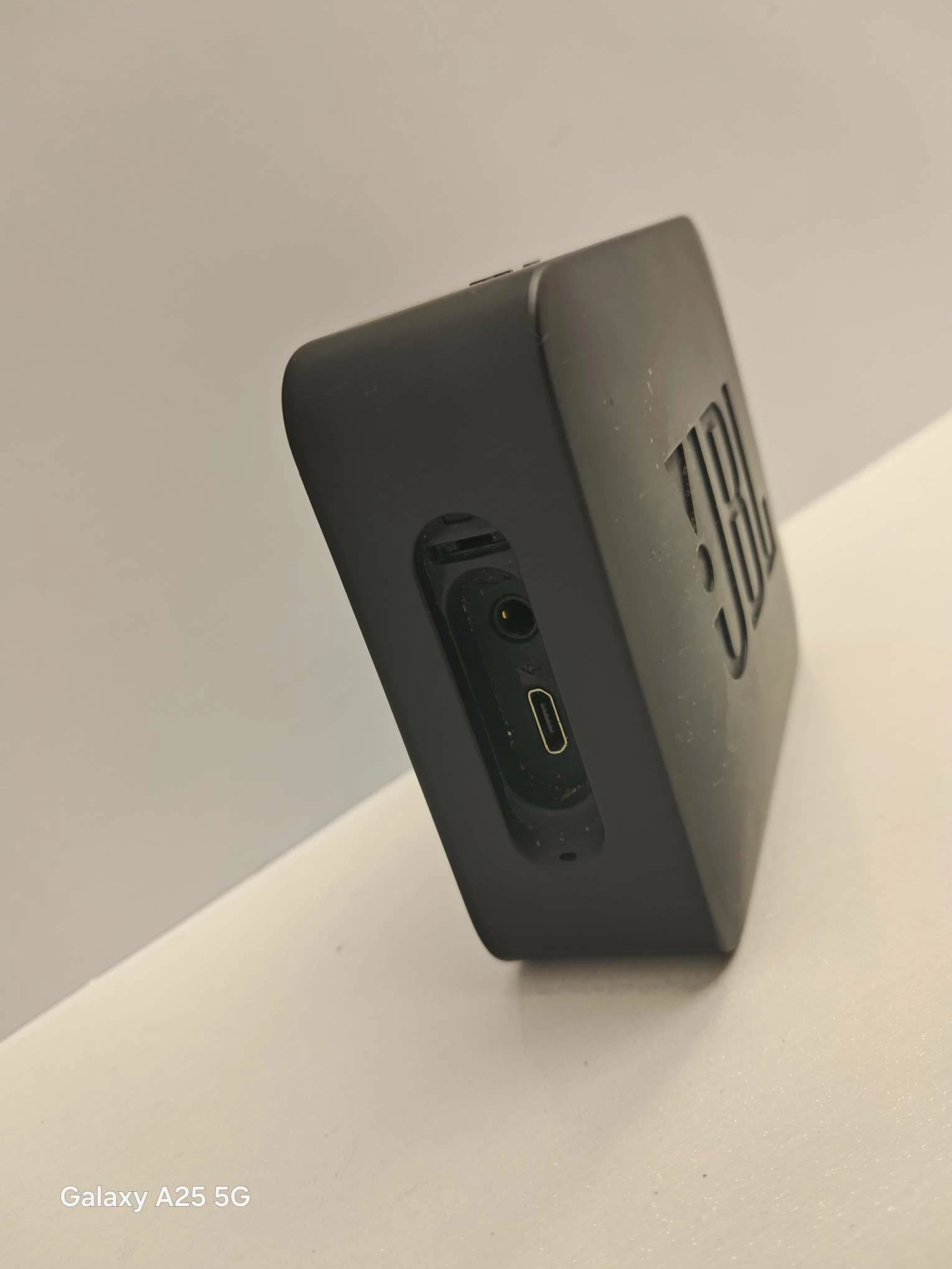 glosnik-bezprzewodowy-jbl-go-2-moc-300