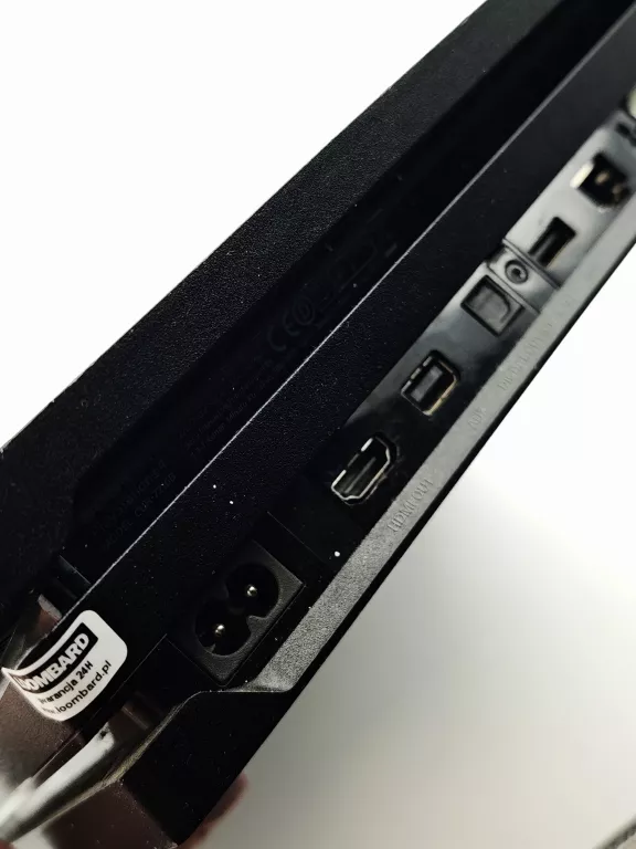 konsola-playstation-4-pro-1tb-pad-okablowanie-gry-w-zestawie-205998-225574