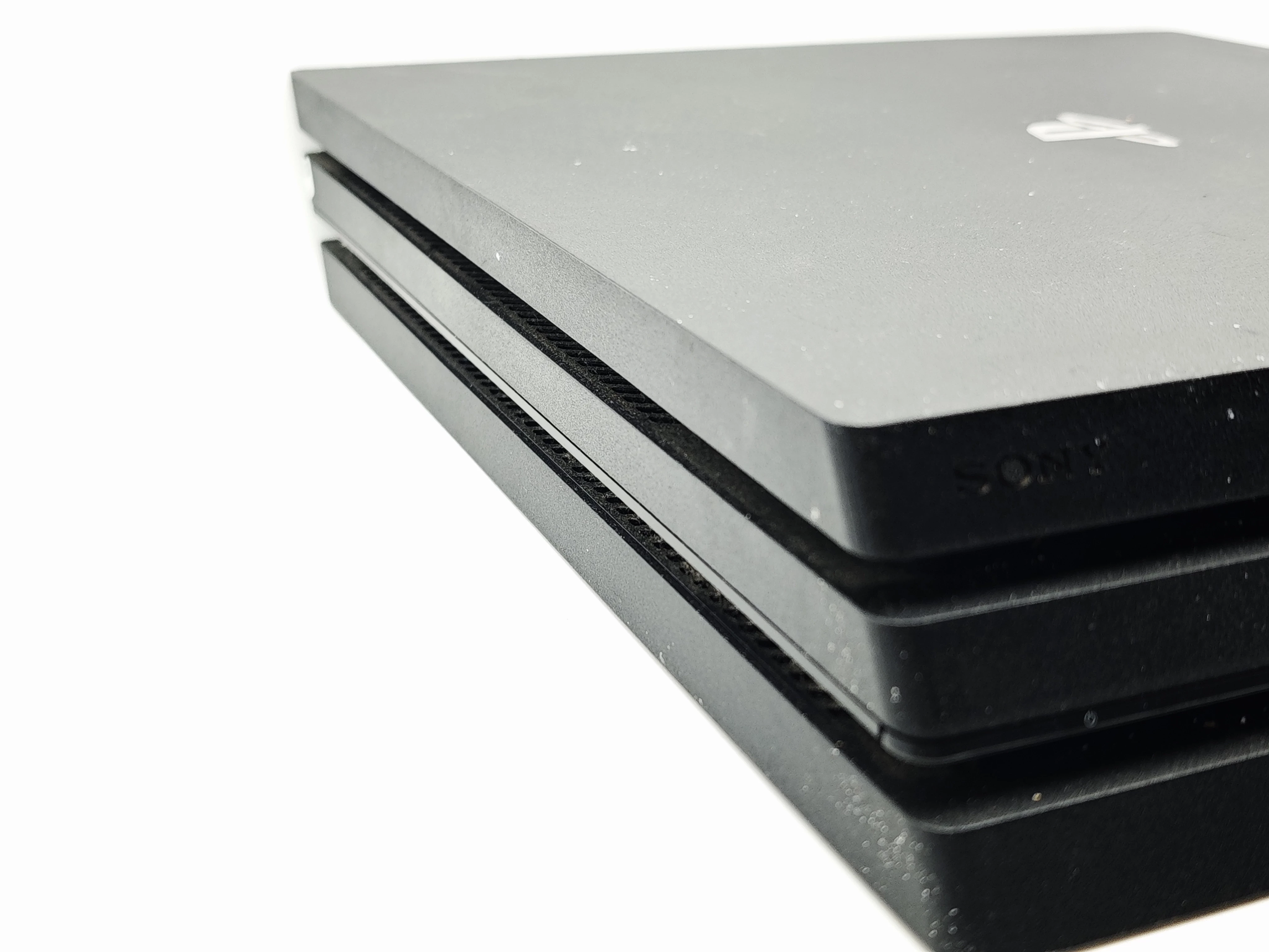 konsola-playstation-4-pro-1tb-pad-okablowanie-wersja-130590-3