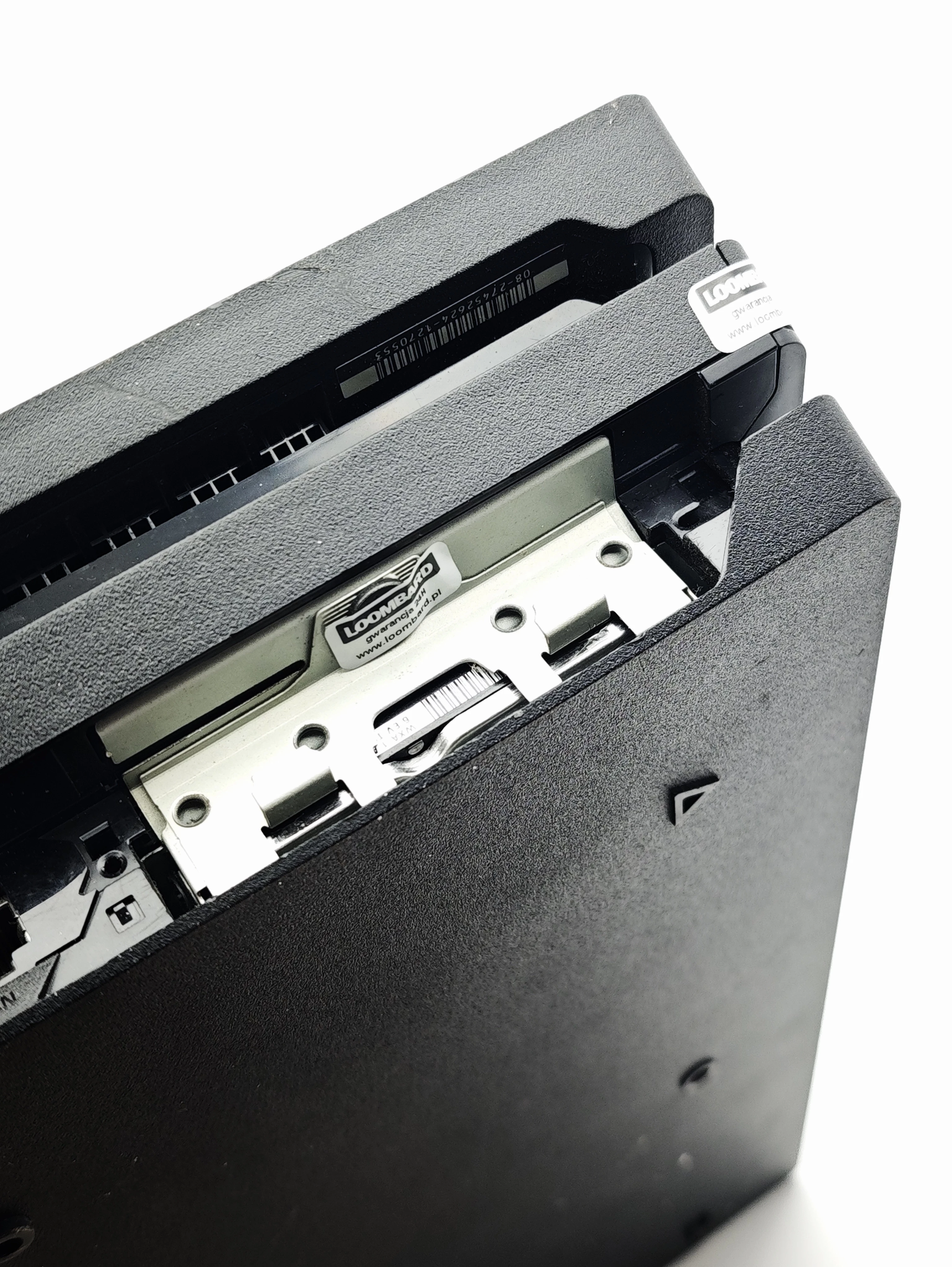 konsola-playstation-4-pro-1tb-pad-okablowanie-dysk-wbudowana-pamiec-5179-352249