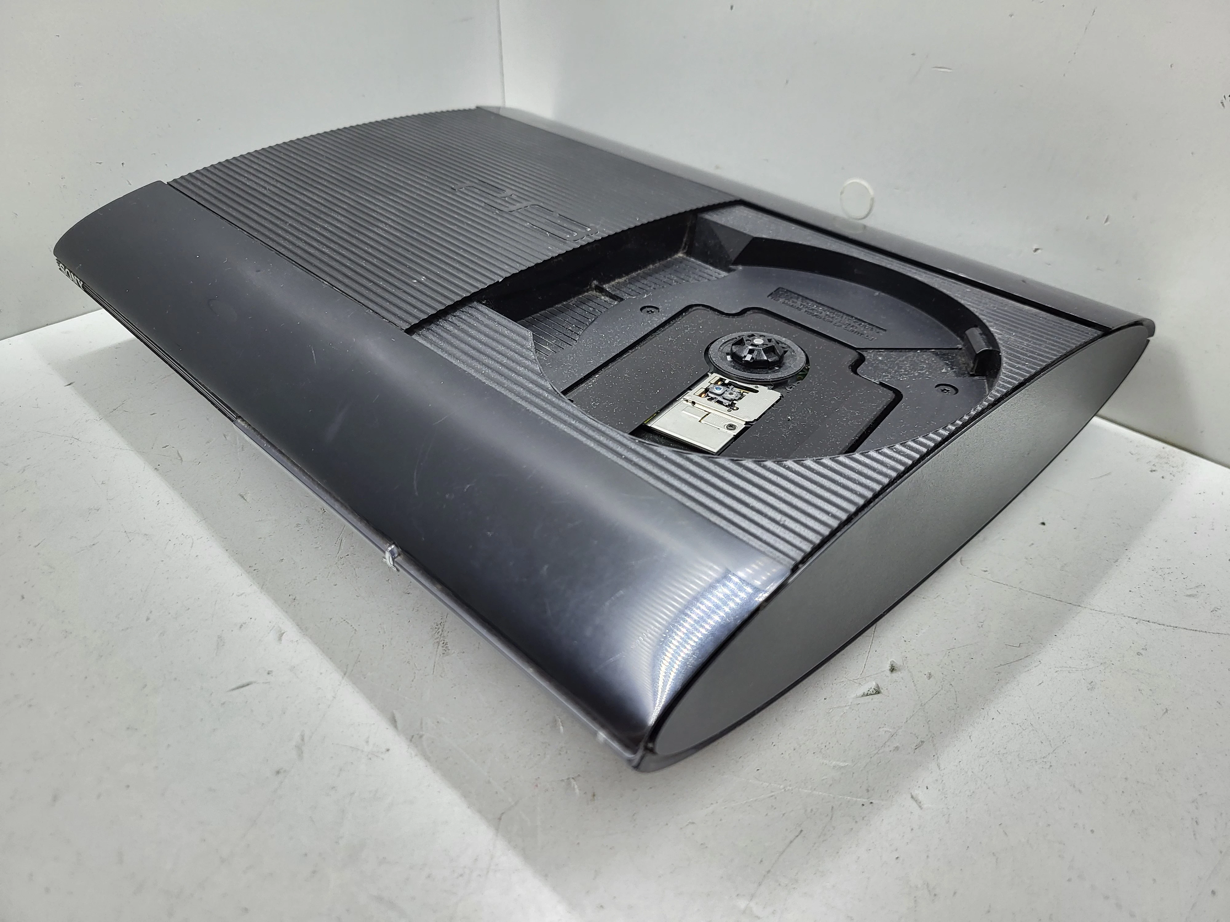 konsola-ps3-super-slim-500-gb-pad-zamiennik-waga-produktu-700