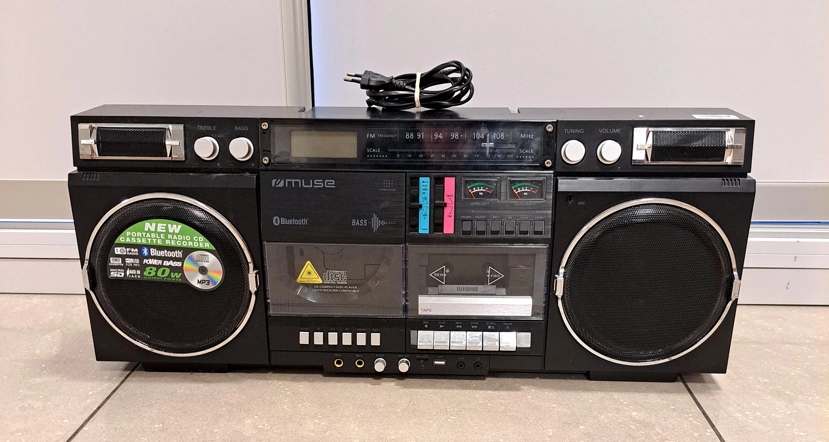 radioodtwarzacz-muse-m-380-gb-ghetto-bluetooth-bankowa-16e-police