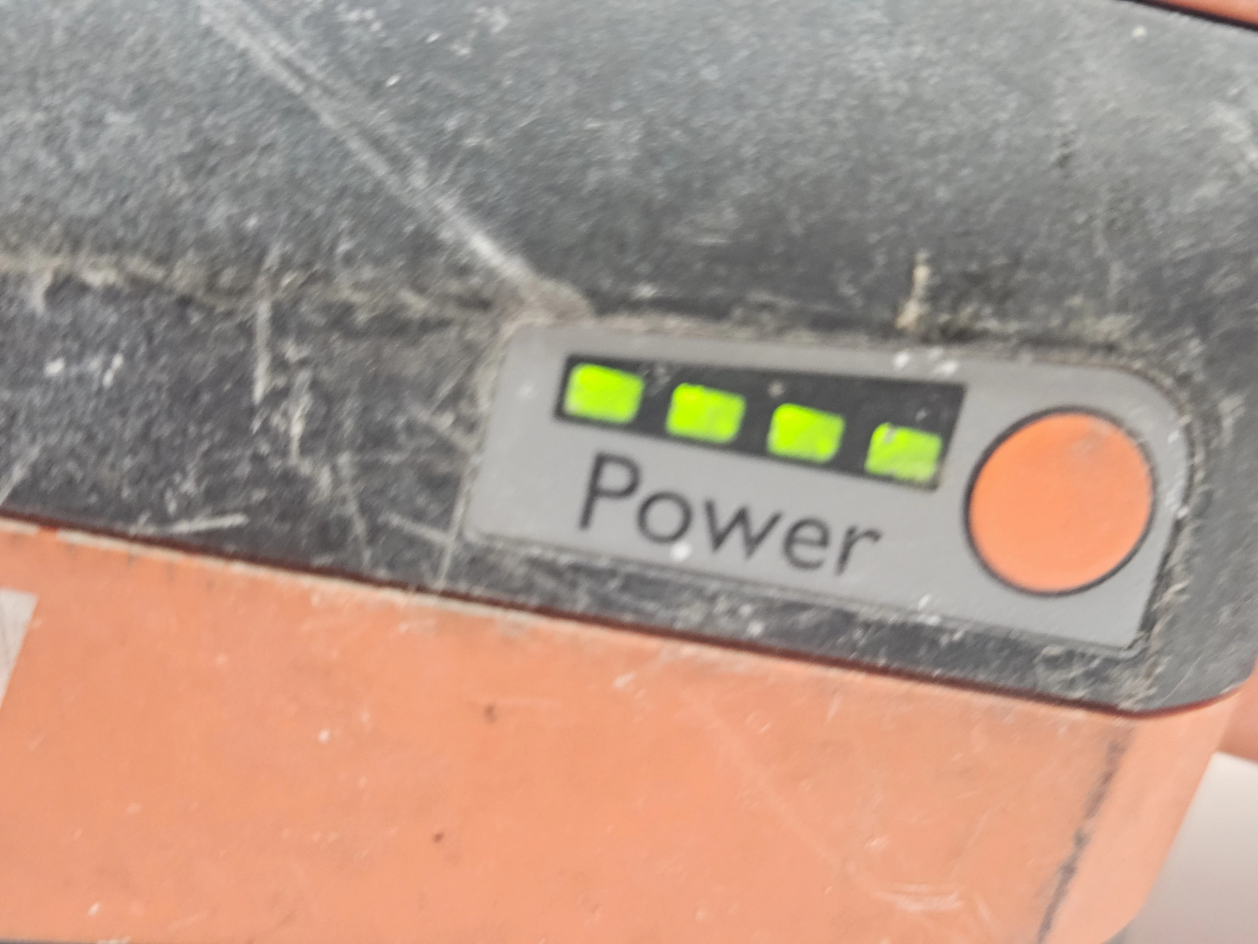 narzedzie-oscylacyjne-fein-afsc-18-qsl-napiecie-zasilania-1800