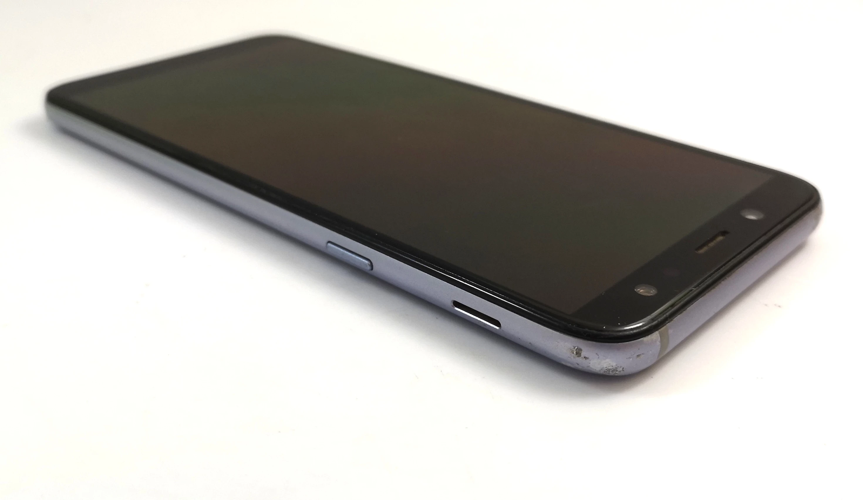 telefon-samsung-galaxy-a6-wbudowana-pamiec-202869-214197