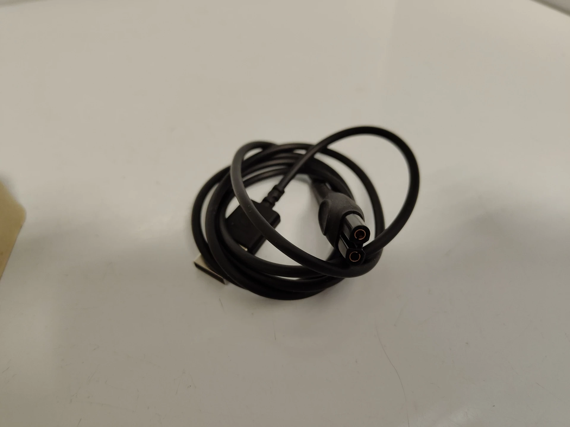 golarka-philips-oneblade-360-nasadka-grzebieniowa-5w1-qp273423-stan-11323-2