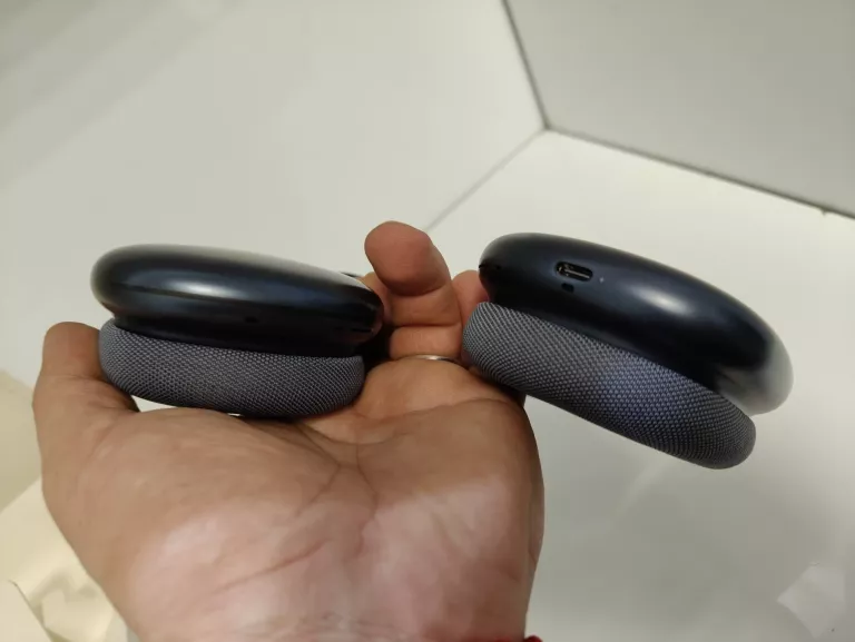 sluchawki-apple-airpods-max-usb-c-nauszne-bluetooth-polnoc-bezprzewodowe-rodzaj-sluchawek-203681-217745