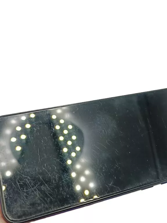 moto-g9-play-64-gb-mocno-porysowany-przekatna-ekranu-650