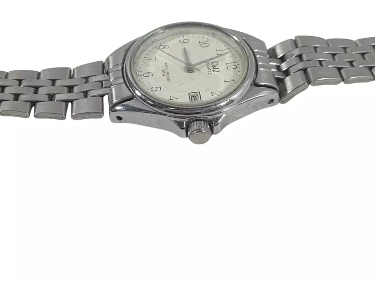 zegarek-qq-srebrny-material-paska-129219-8