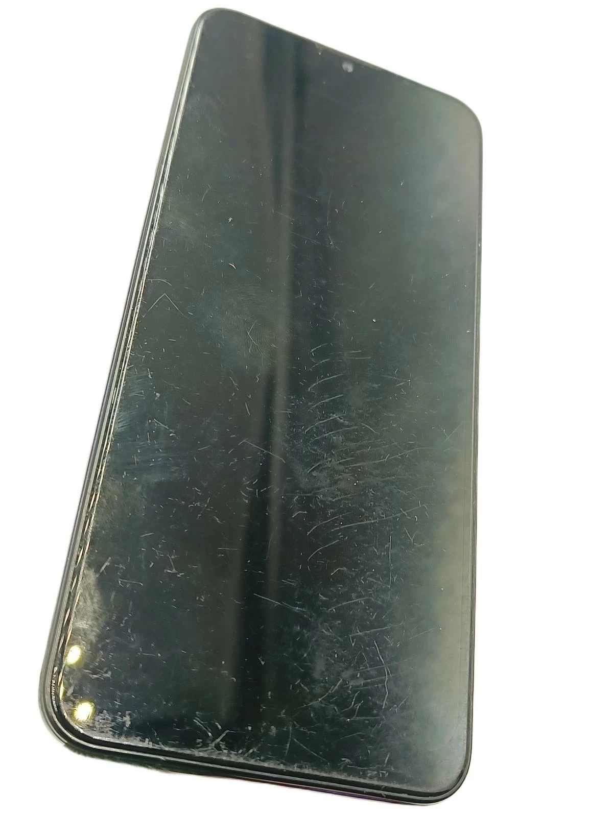 moto-g9-play-64-gb-mocno-porysowany-kod-producenta-pakk0019pl