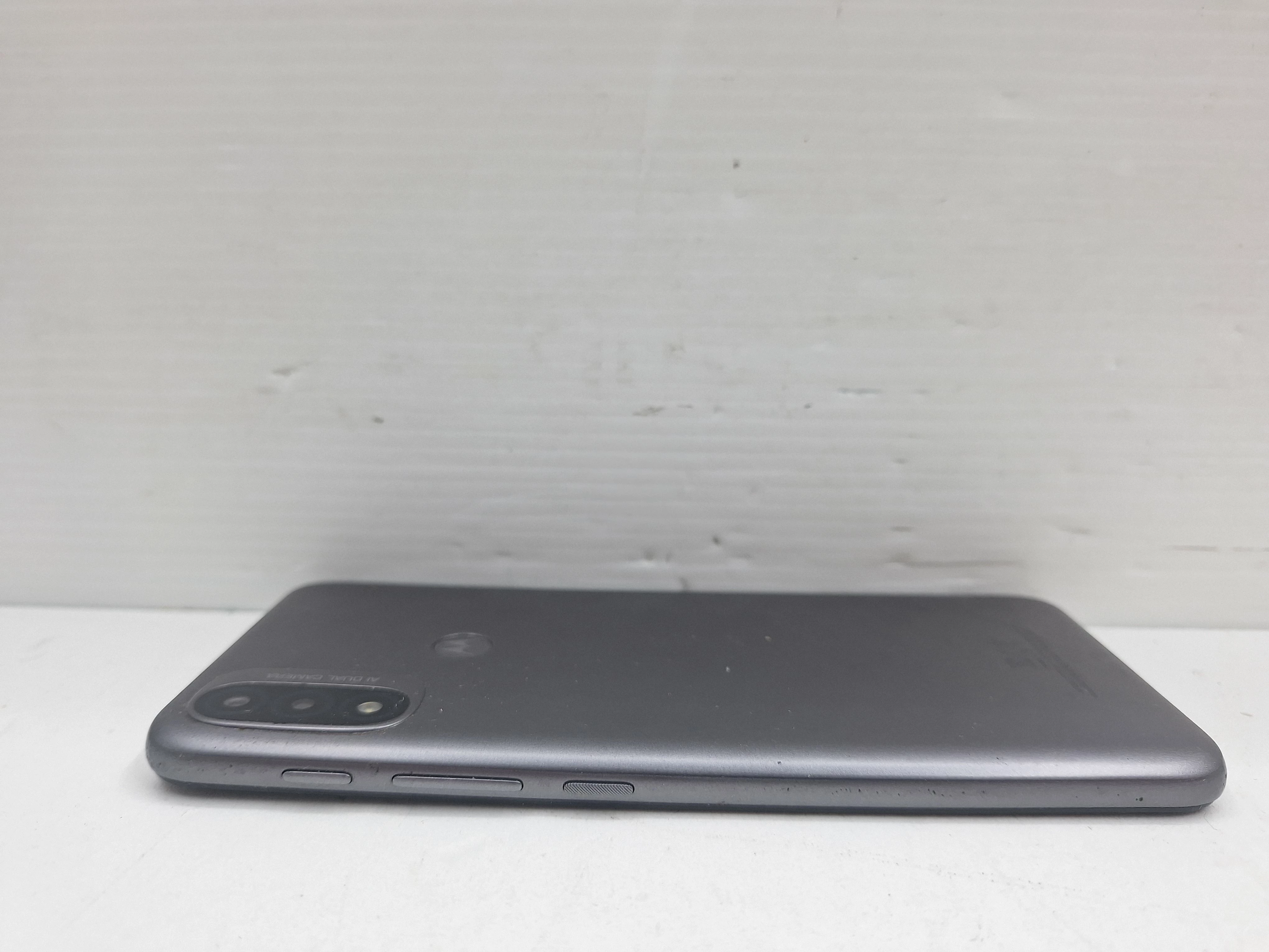 telefon-motorola-moto-e20-przekatna-ekranu-650