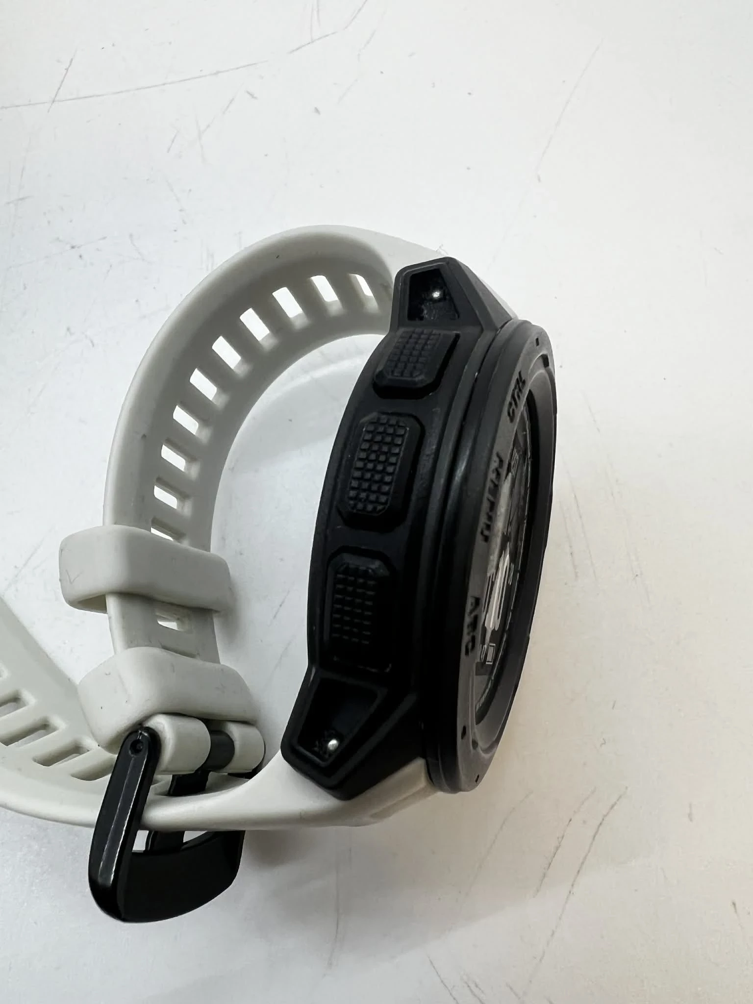 smartwatch-garmin-insting-komplet-ean-gtin-0753759339487