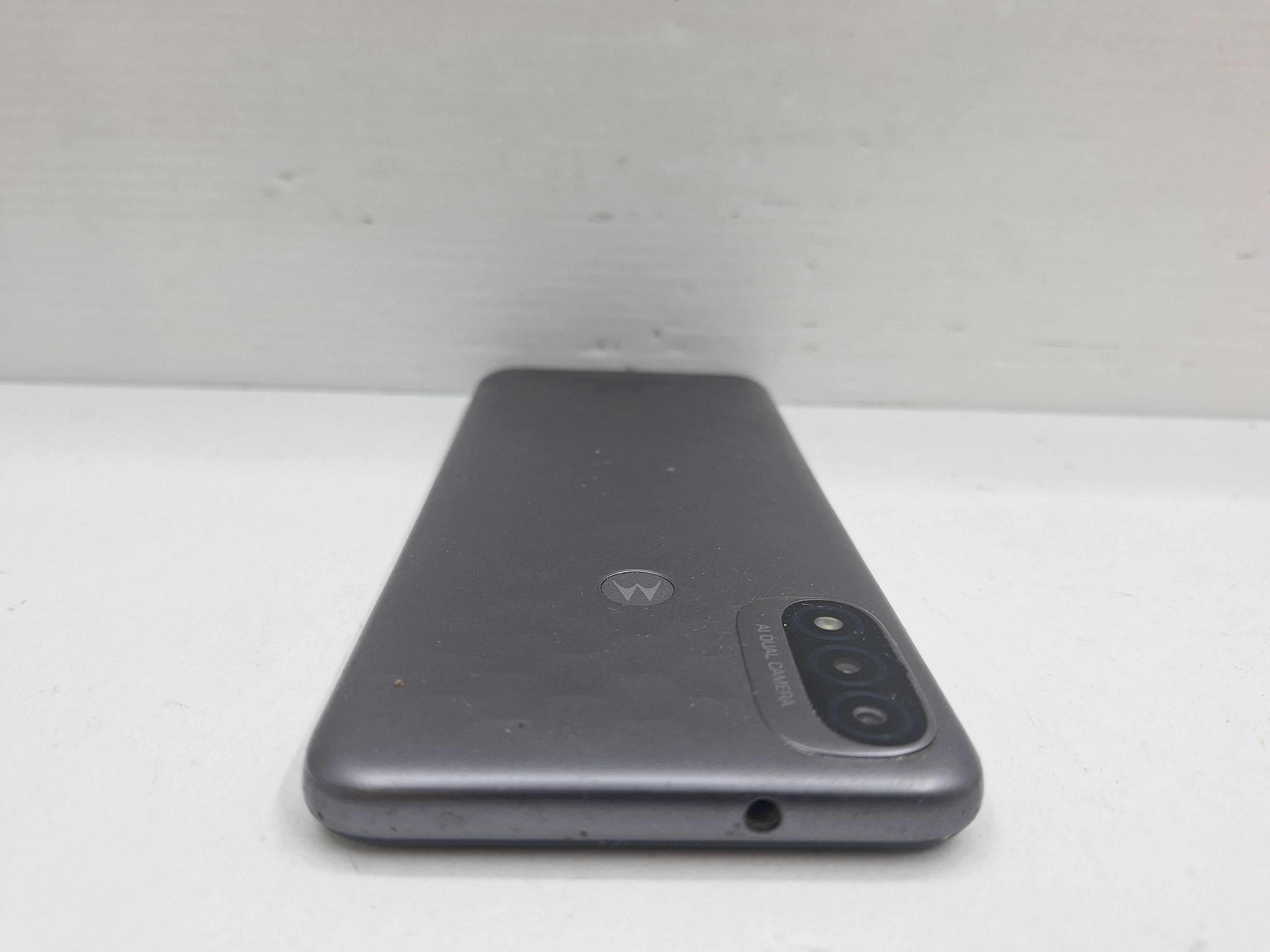 telefon-motorola-moto-e20-typ-202685-212929