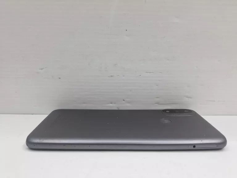 telefon-motorola-moto-e20-kod-producenta-pasy0005pl