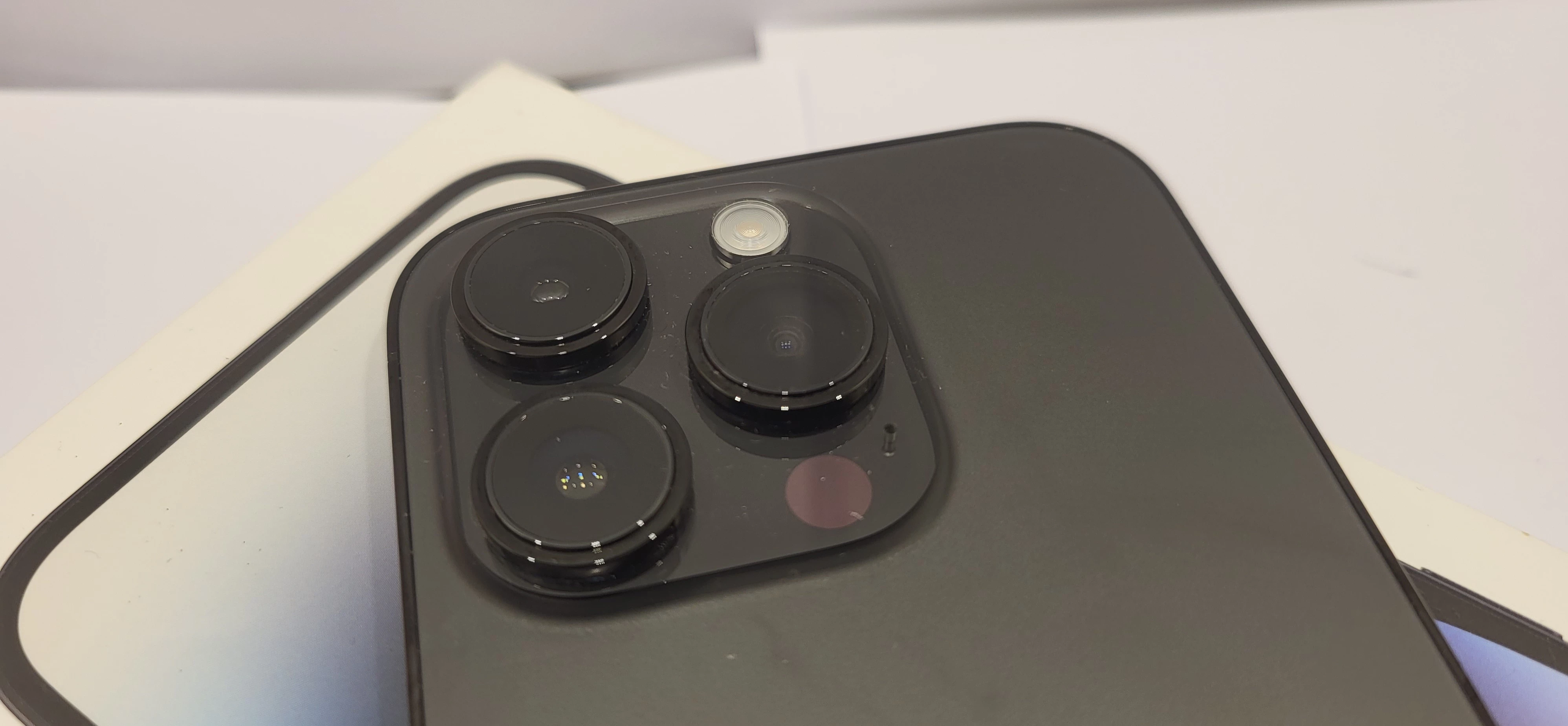 telefon-apple-iphone-14-pro-512gb-czarny-ideal-komplet-ean-gtin-194253403708