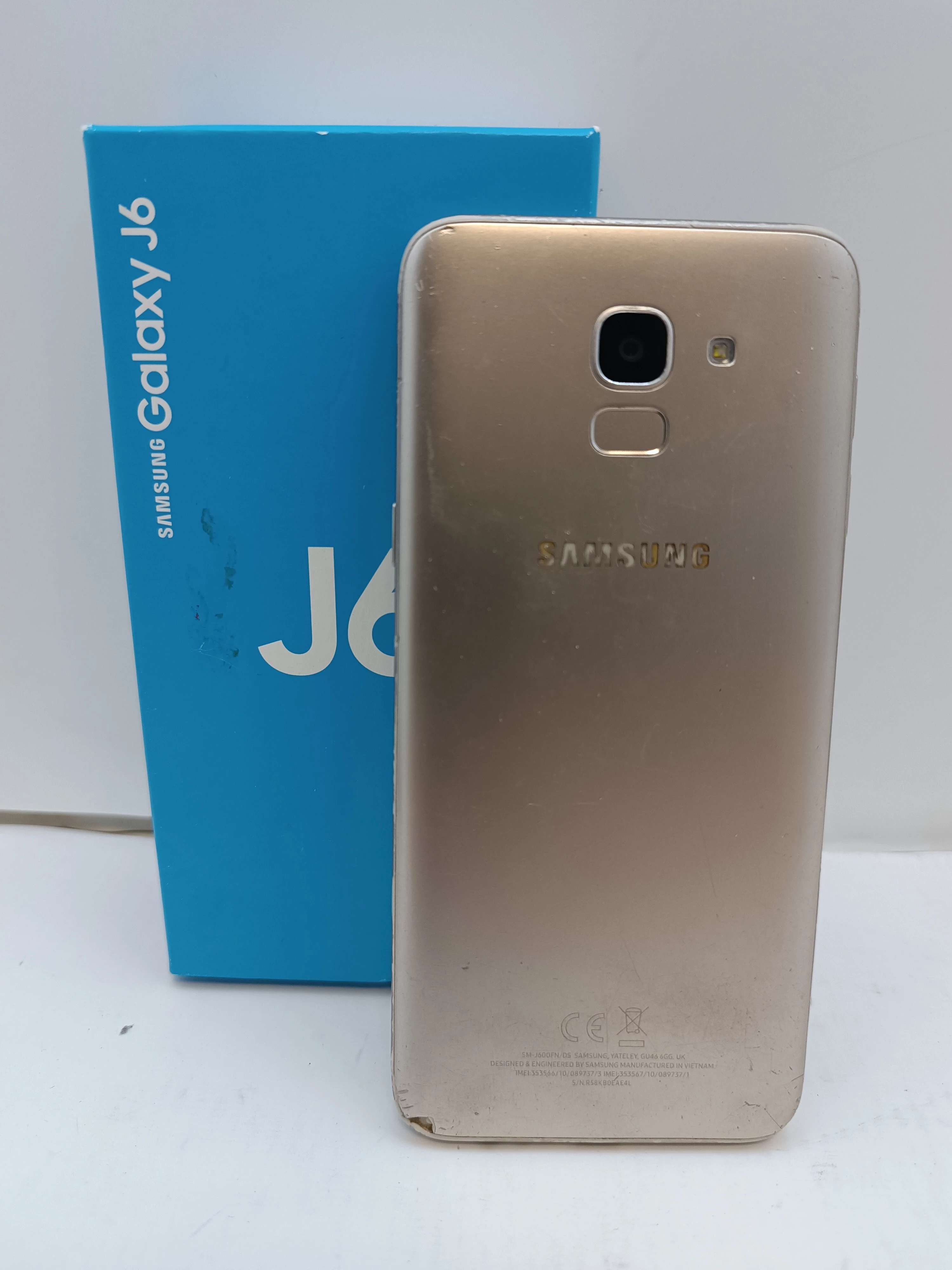 telefon-samsung-galaxy-j6-32gb-sam-przekatna-ekranu-600