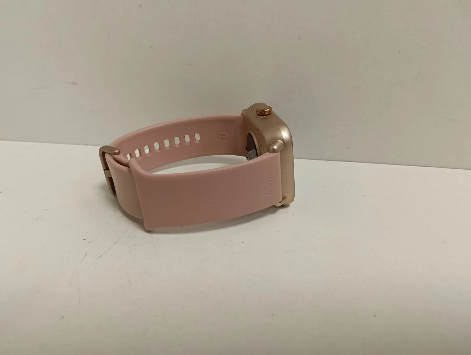 smartwatch-hama-6010-ladowarka-pudelko-marka-248811-950573