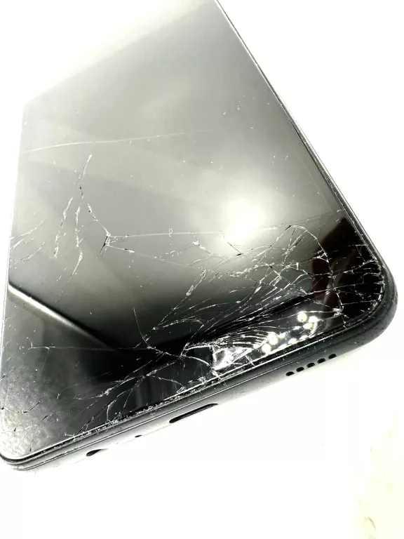 telefon-samsung-a12-64gb-piekniety-ekran-system-operacyjny-4388-1