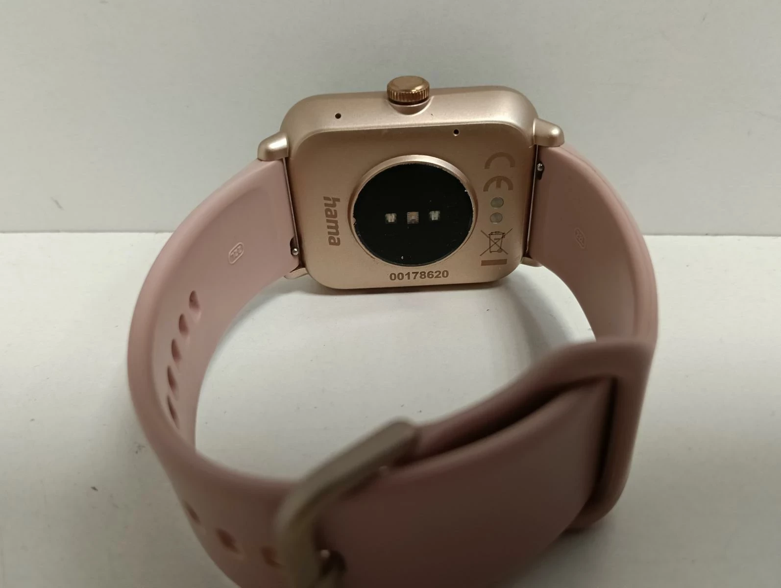 smartwatch-hama-6010-ladowarka-pudelko-model-249460-1651273