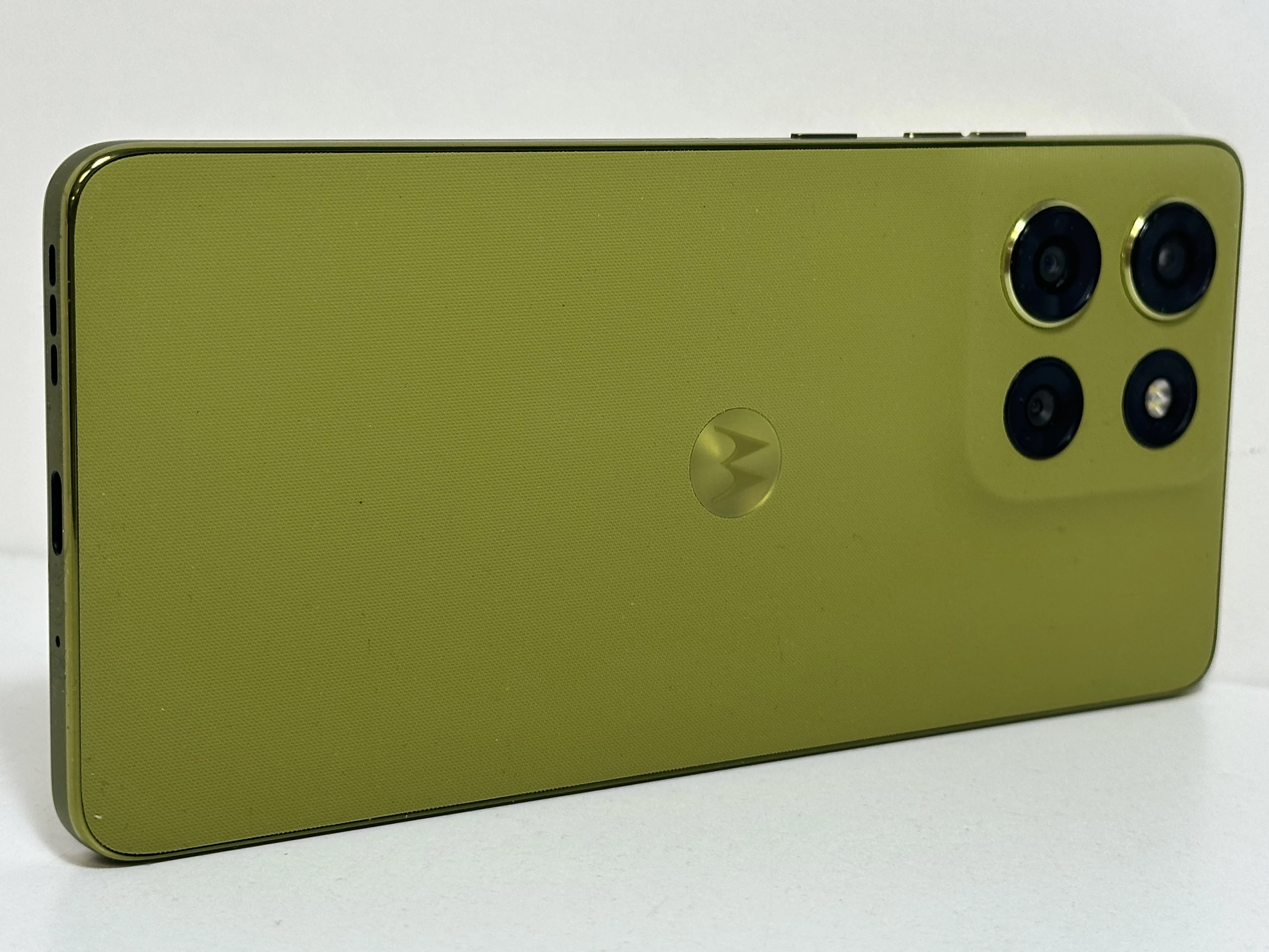 telefon-motorola-g86-5g-8gb256gb-jak-nowa-wbudowana-pamiec-202869-214185