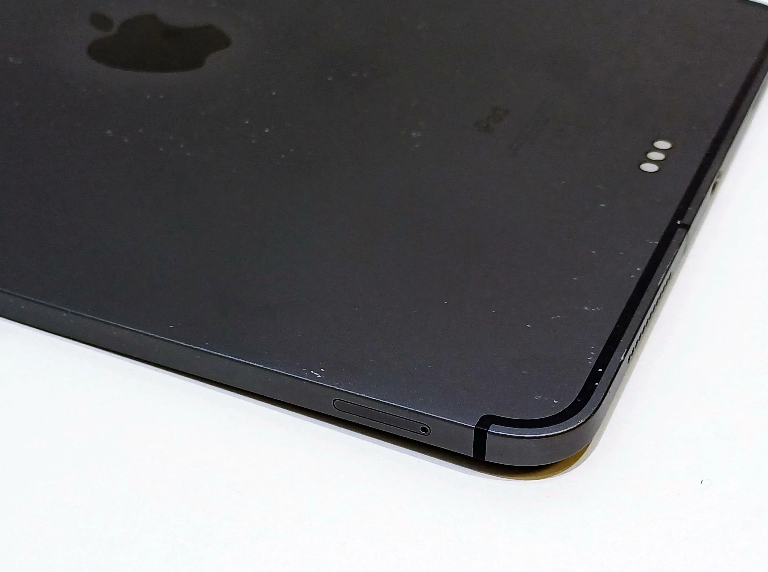 tablet-ipad-11-pro-cellular-4256gb-a1934-bat87-w-etui-wbudowana-pamiec-202869-214185