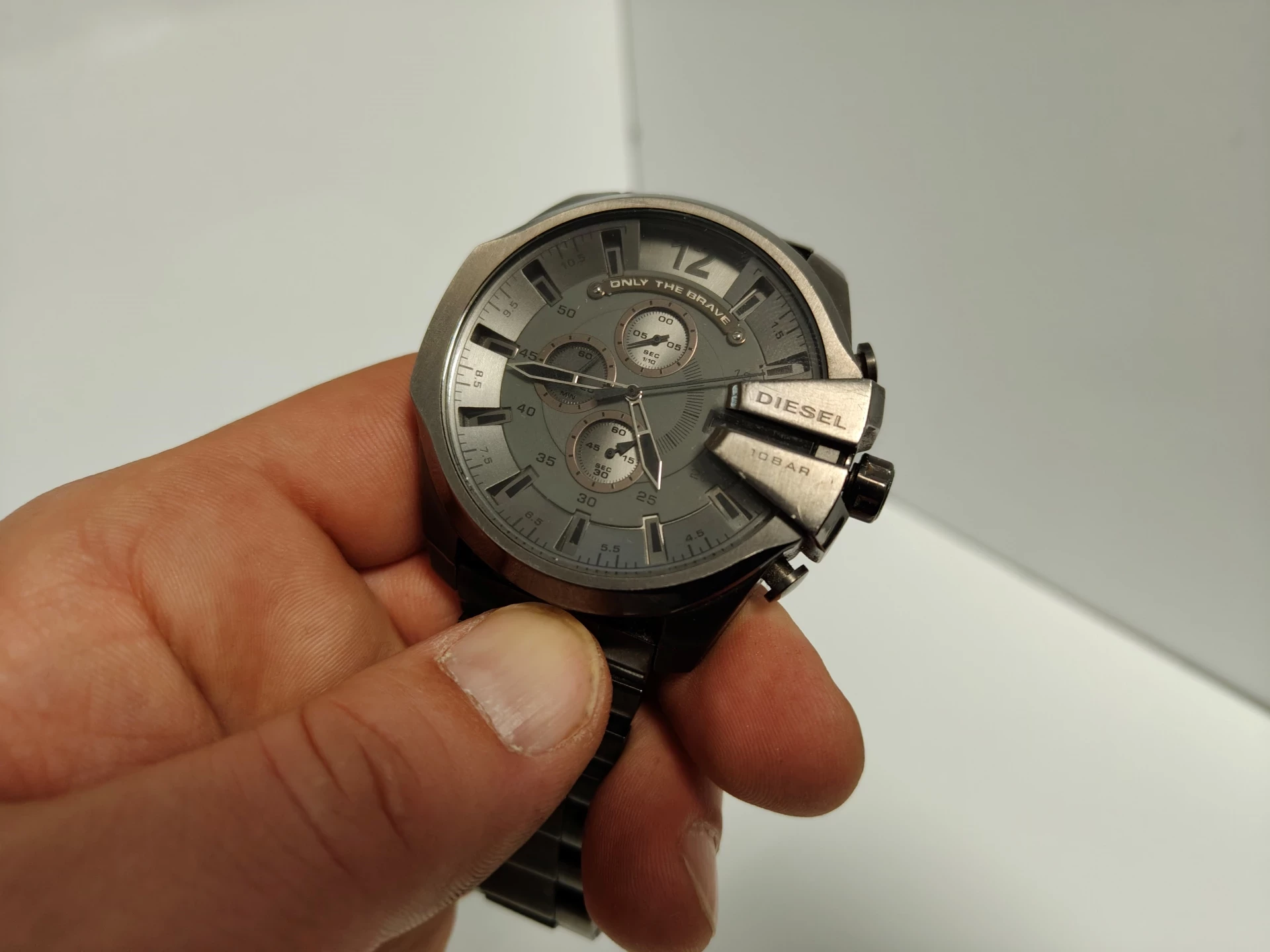 zegarek-meski-diesel-dz-4282-mega-chief-ksztalt-koperty-129223-2