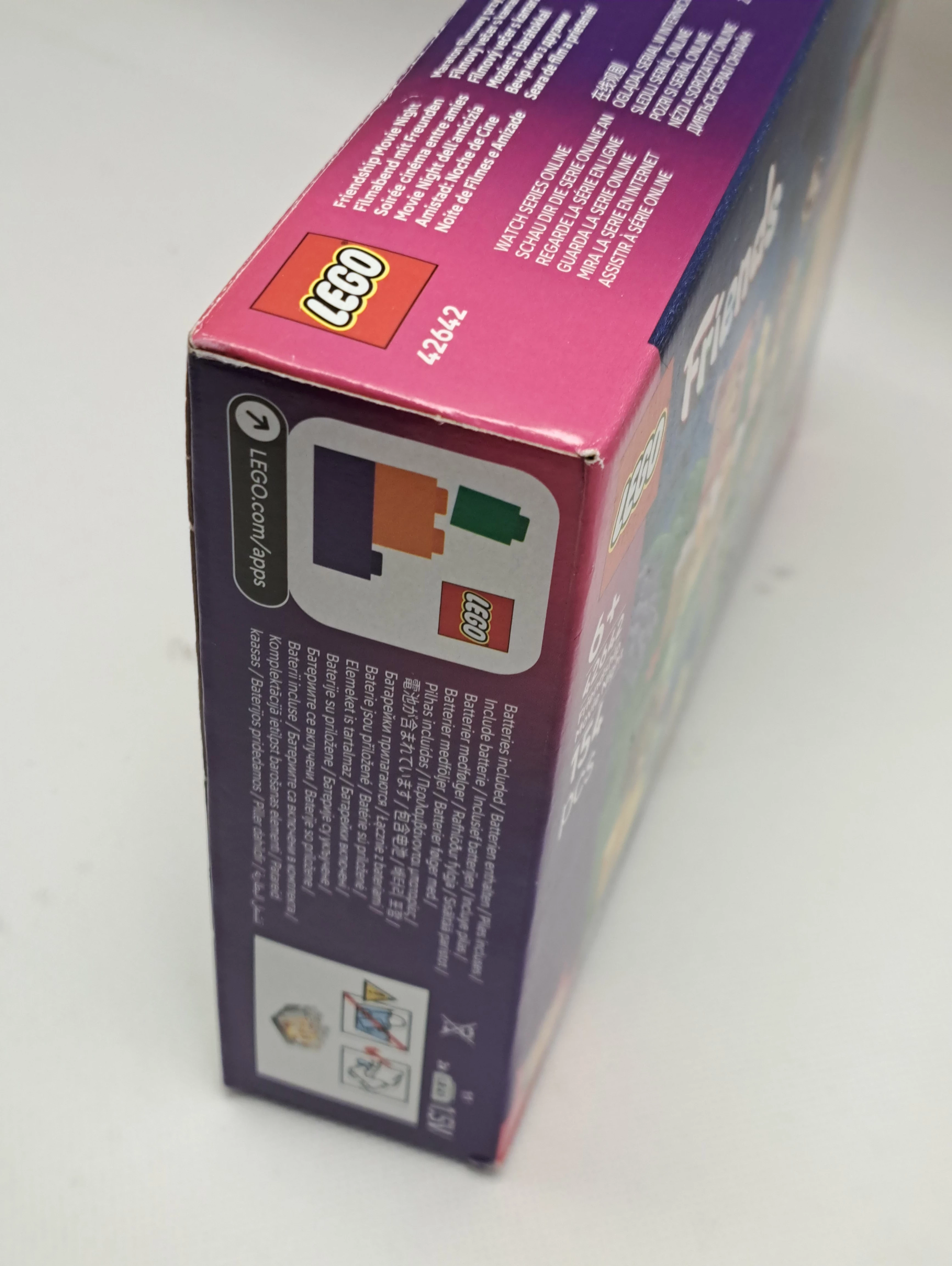 lego-friends-42642-maraton-filmowy-przyjaciolek-wiek-dziecka-3475-60