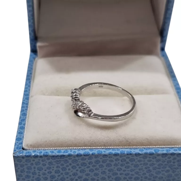 srebrny-pierscionek-214g-925-stan-11323-2