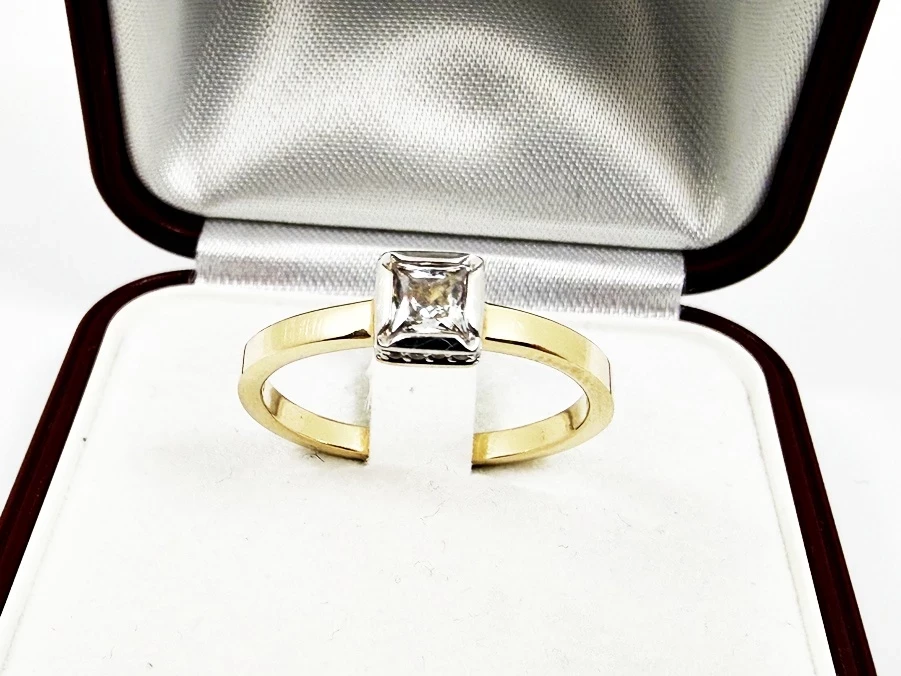 zloty-pierscionek-585-z-cyrkonia-rozmiar-19-waga-295-stan-11323-2