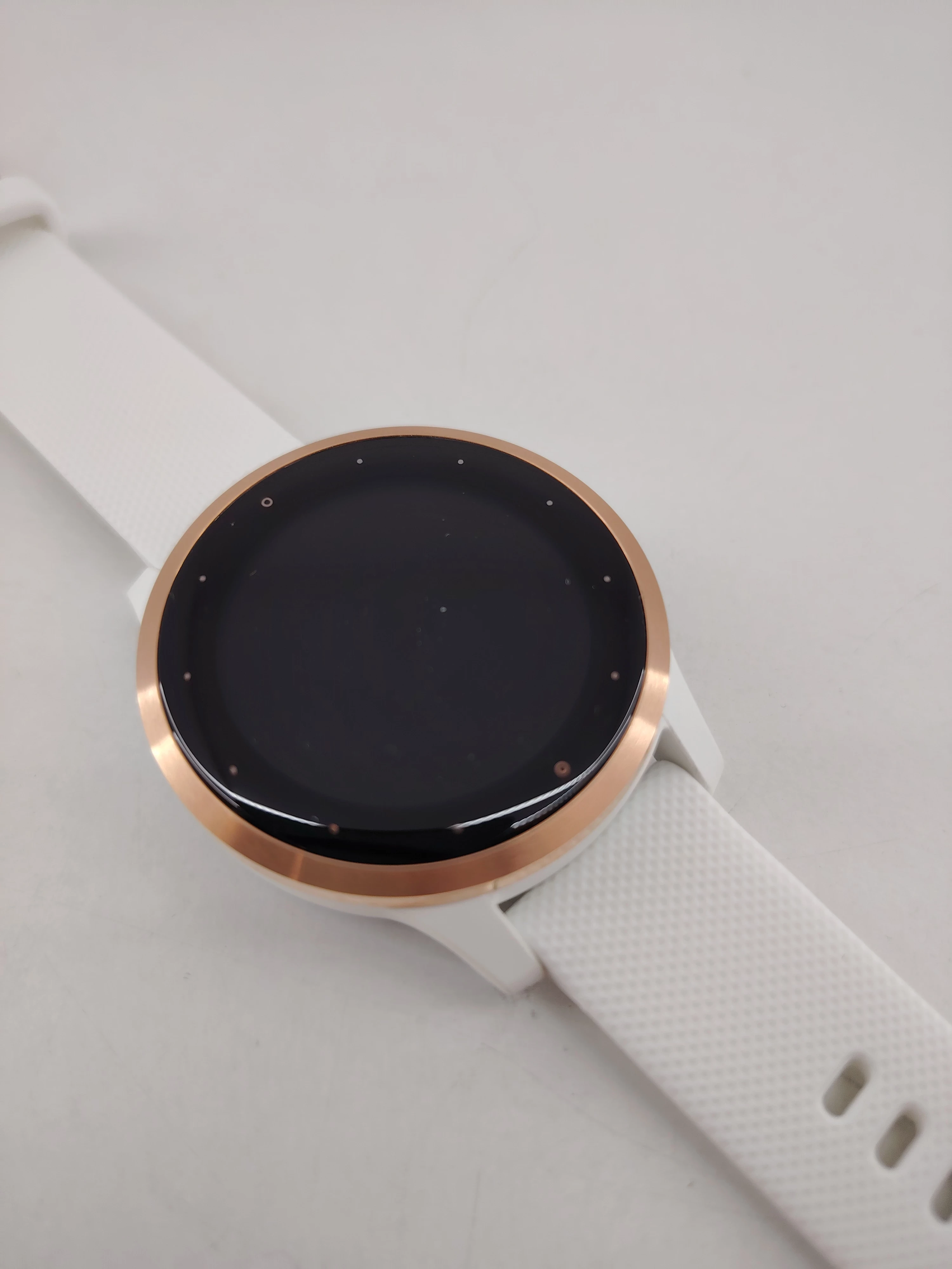 garmin-vivi-active-4s-bialy-stan-11323-2