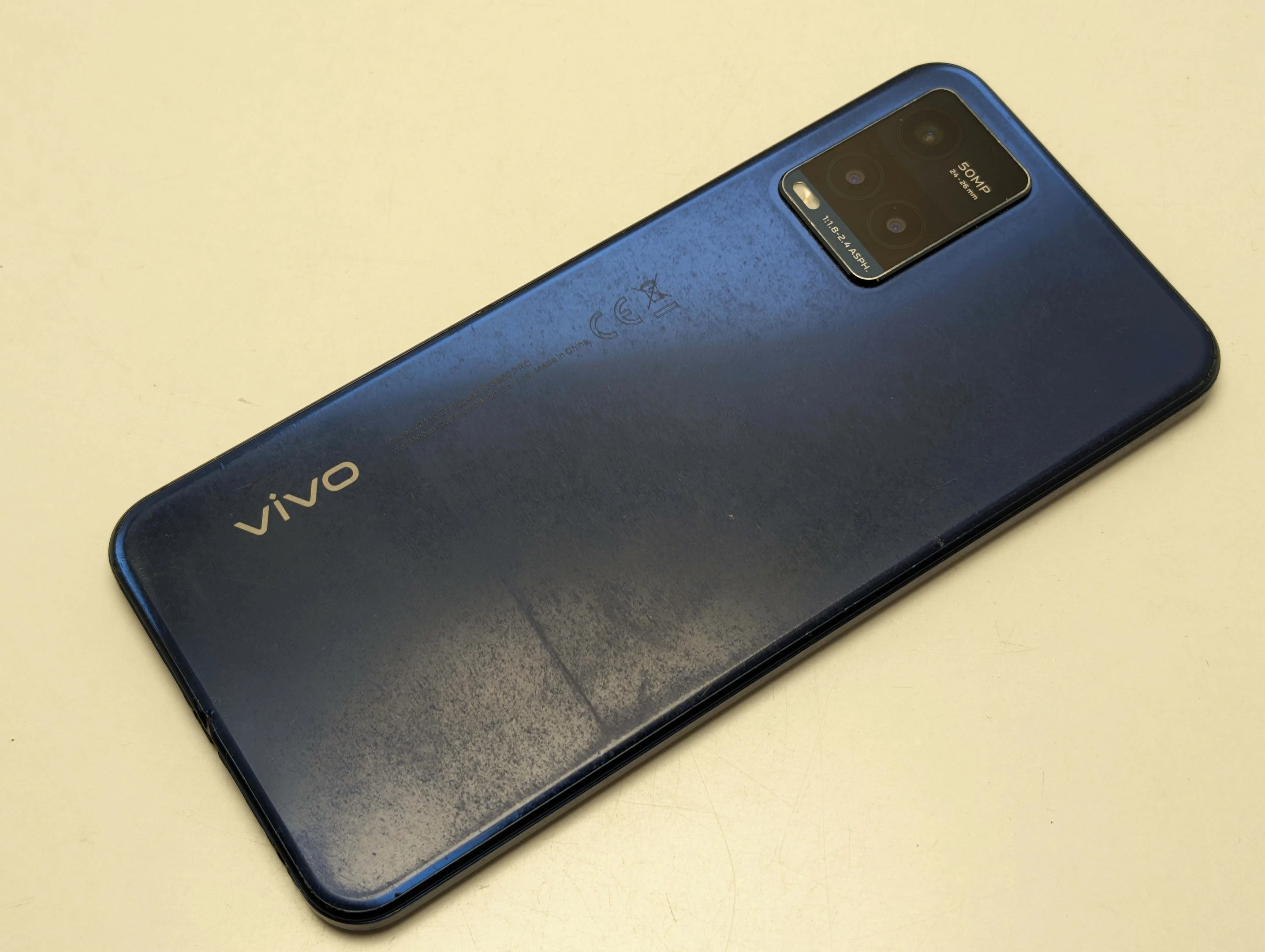 telefon-vivo-y21s-4128-zbity-kod-producenta-346346