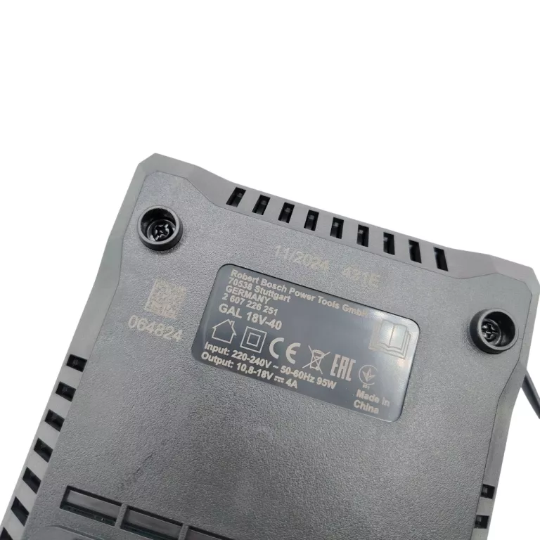 ladowarka-bosch-gal-18v-40-stan-11323-2