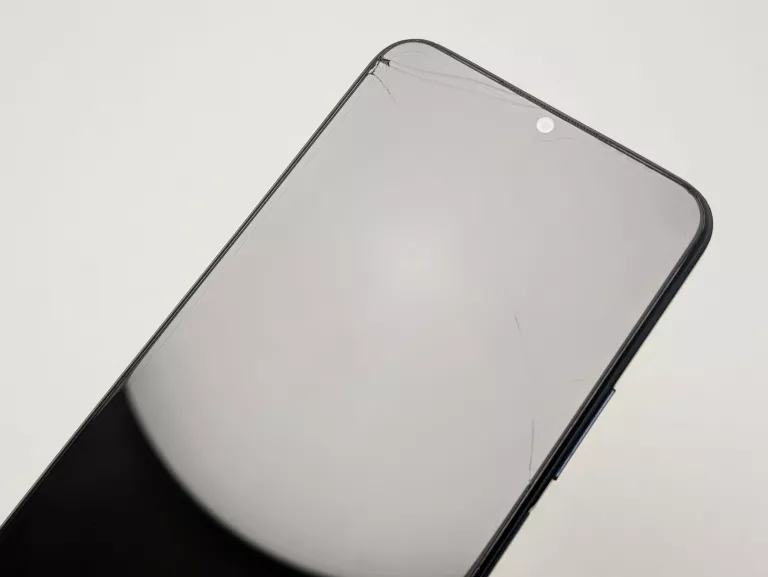 telefon-vivo-y21s-4128-zbity-przekatna-ekranu-651