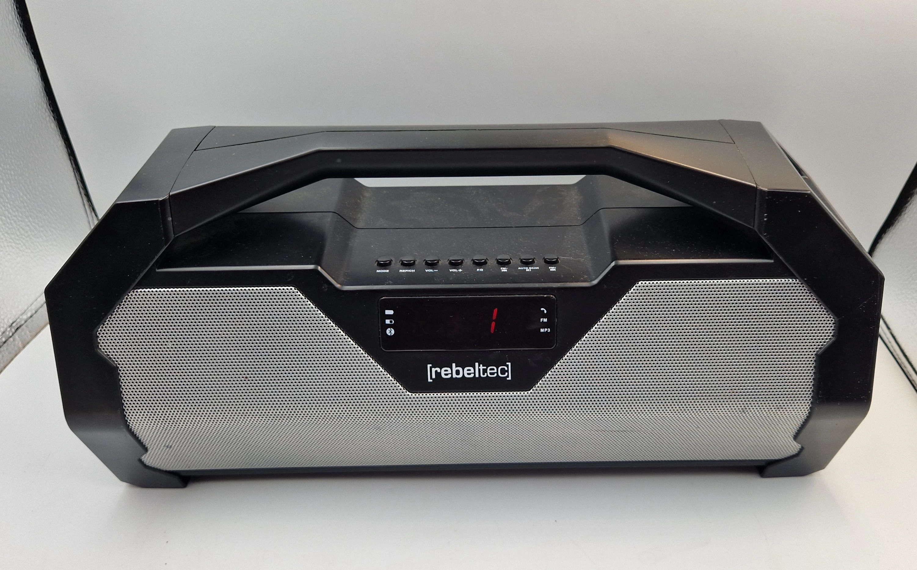 glosnik-boombox-soundbox-400-przyjaciol-zolnierza-4-szczecin