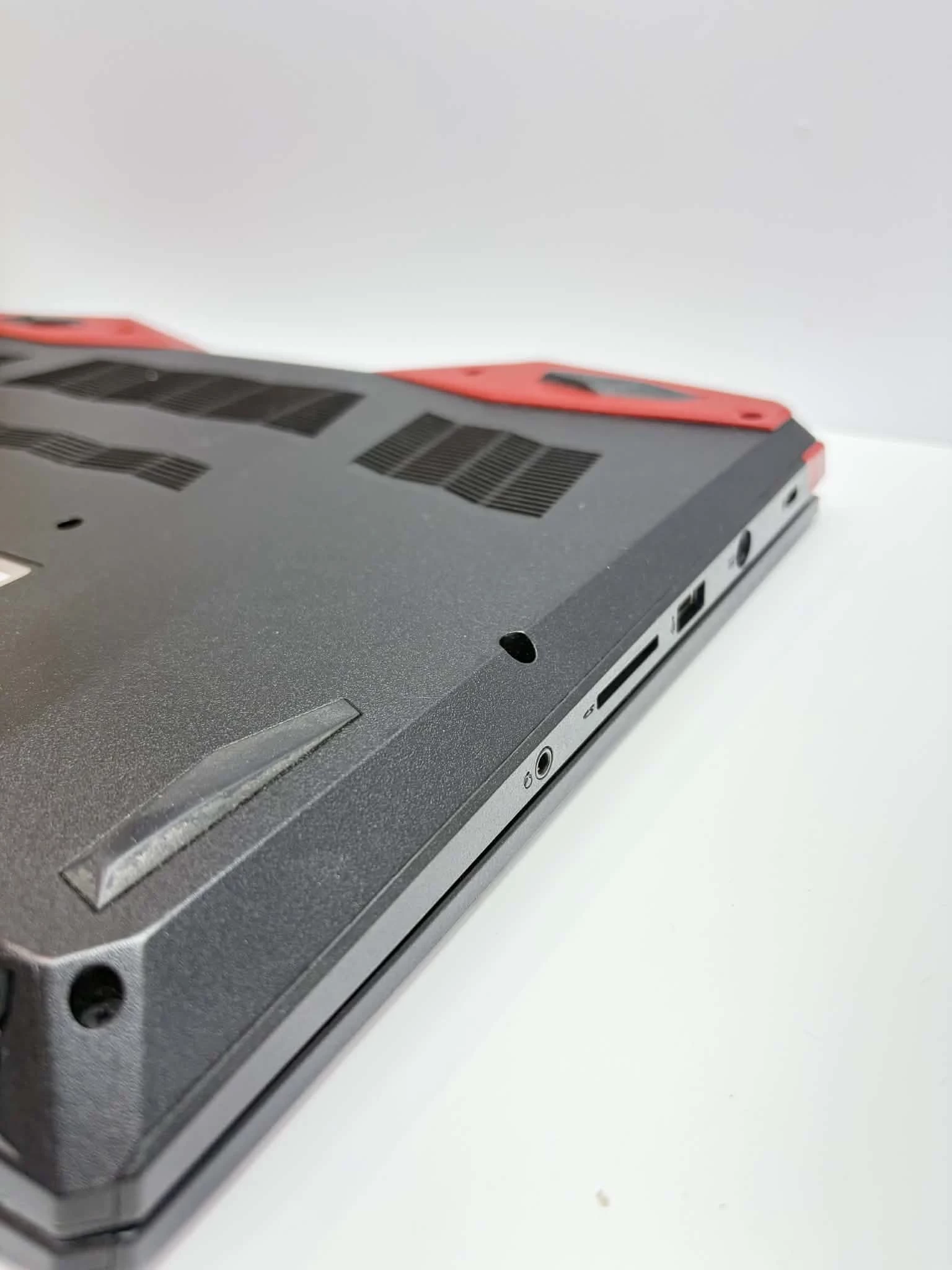 laptop-aceraspirevx-516gb-ram1tbnvida-geforce-gtx1050intel-core-i5-730-liczba-rdzeni-procesora-4329-9