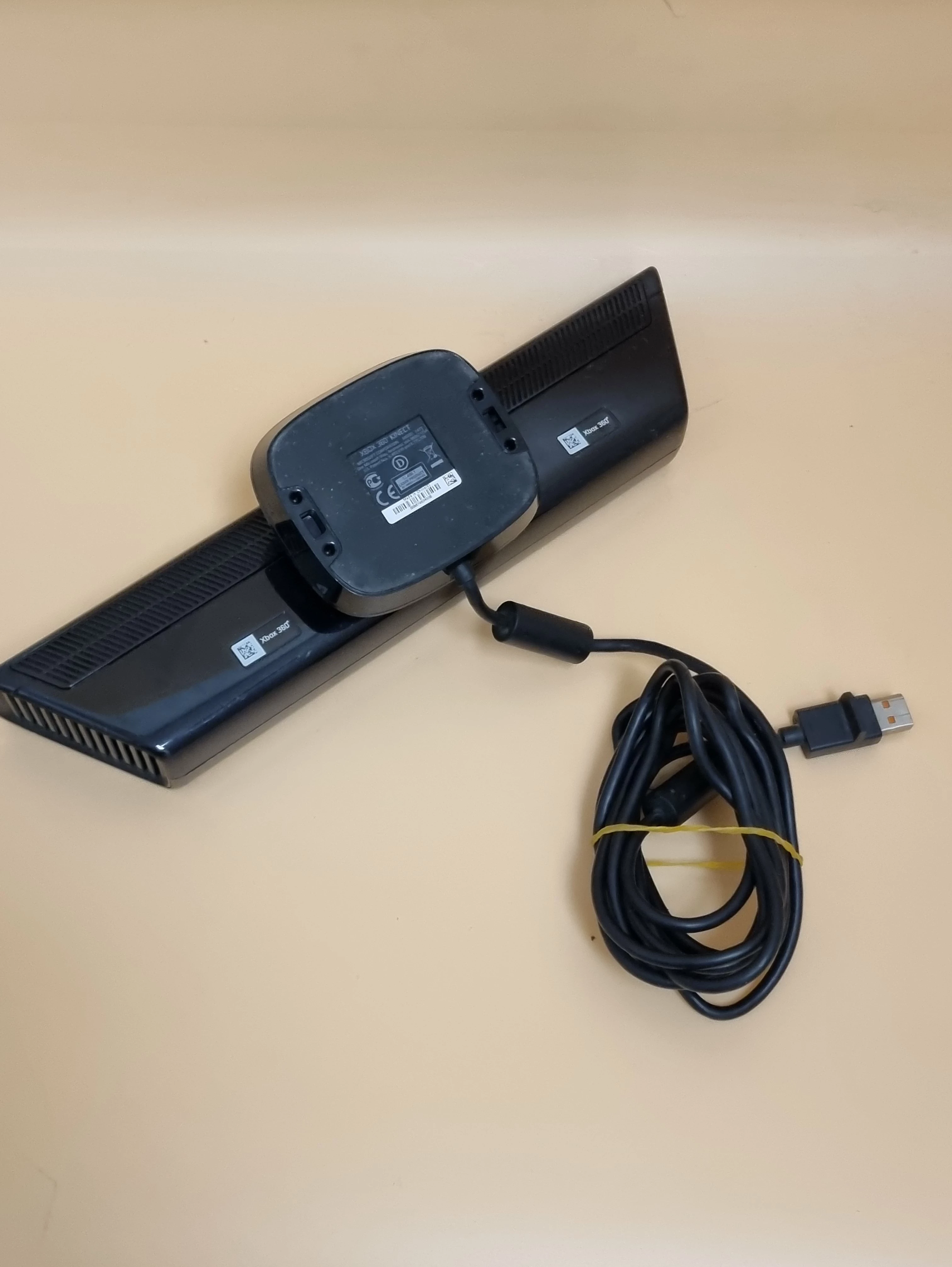 kinect-xbox360-1473-certyfikaty-zgodnosci-218669-1