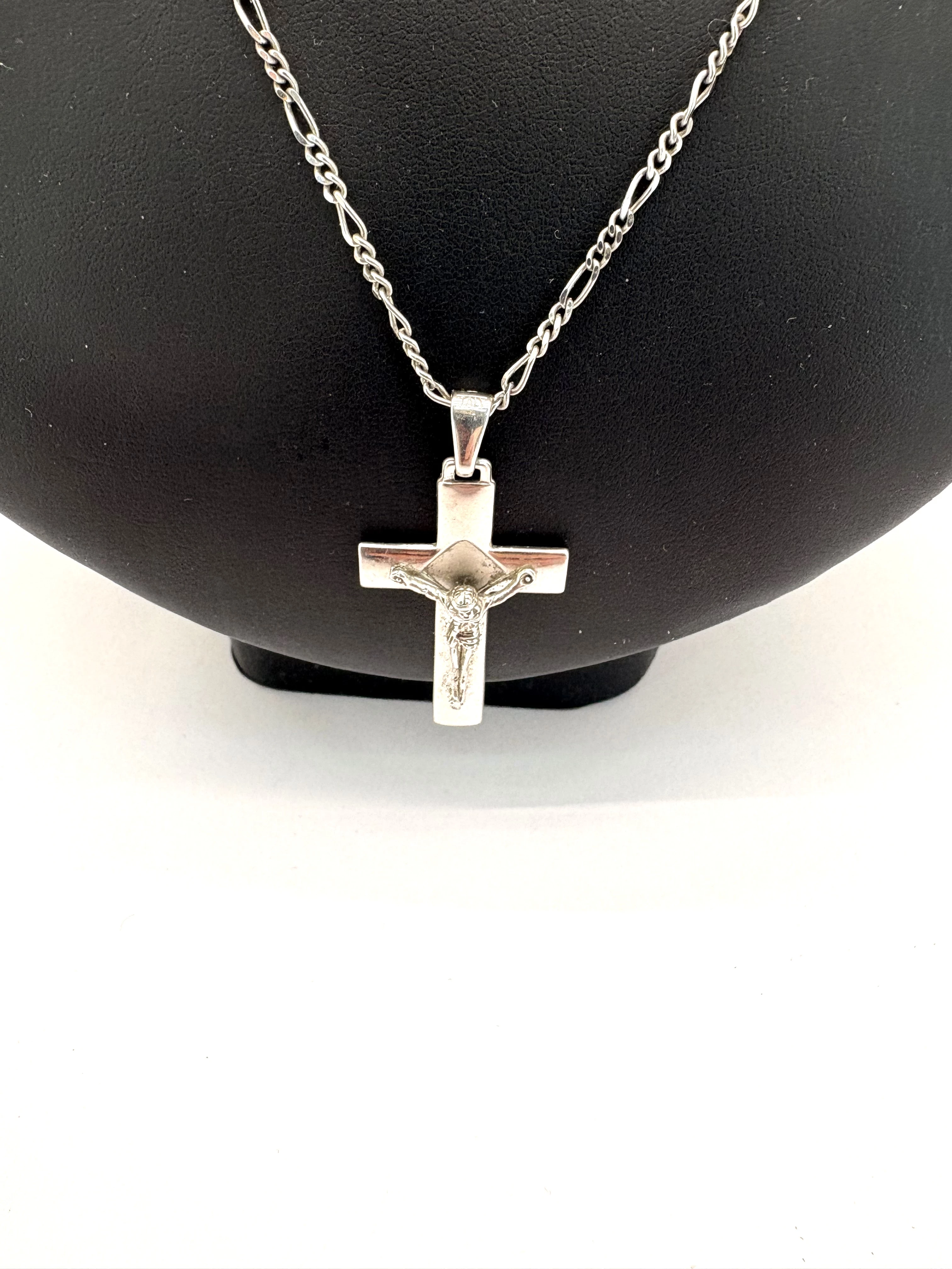 lancuszek-z-krzyzykiem-847g-925p-stan-11323-2