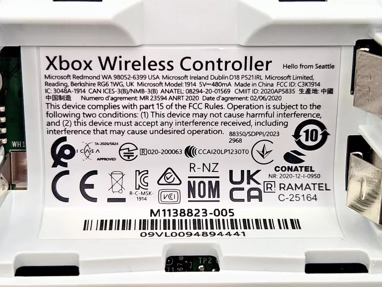 konsola-microsoft-xbox-series-s-512gb-bialy-pad-bezprzewodowy-pulse-red-zawiera-baterie-250685-2006717