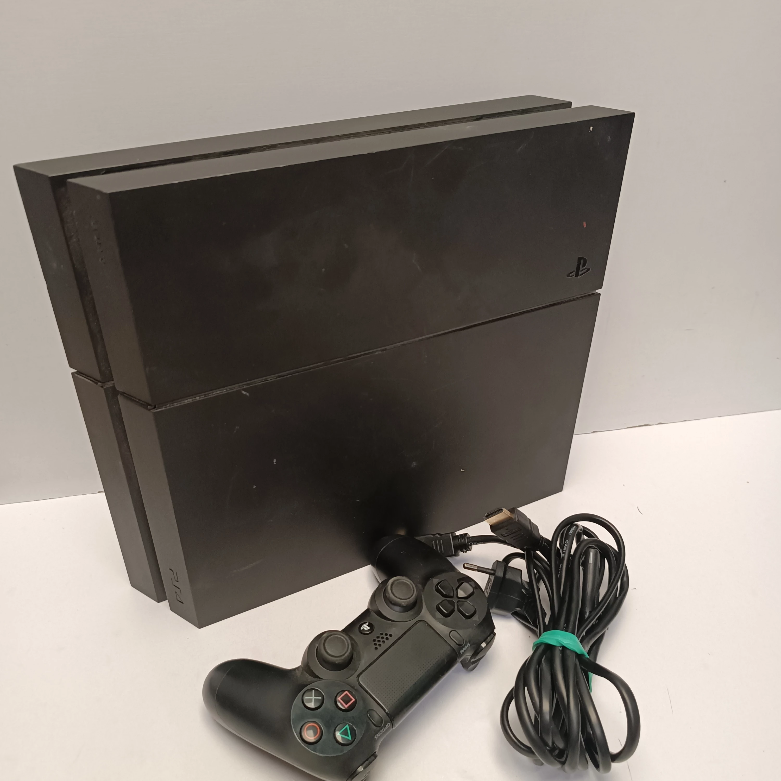 konsola-ps4-cuh-1216b-ean-gtin-0711719862338