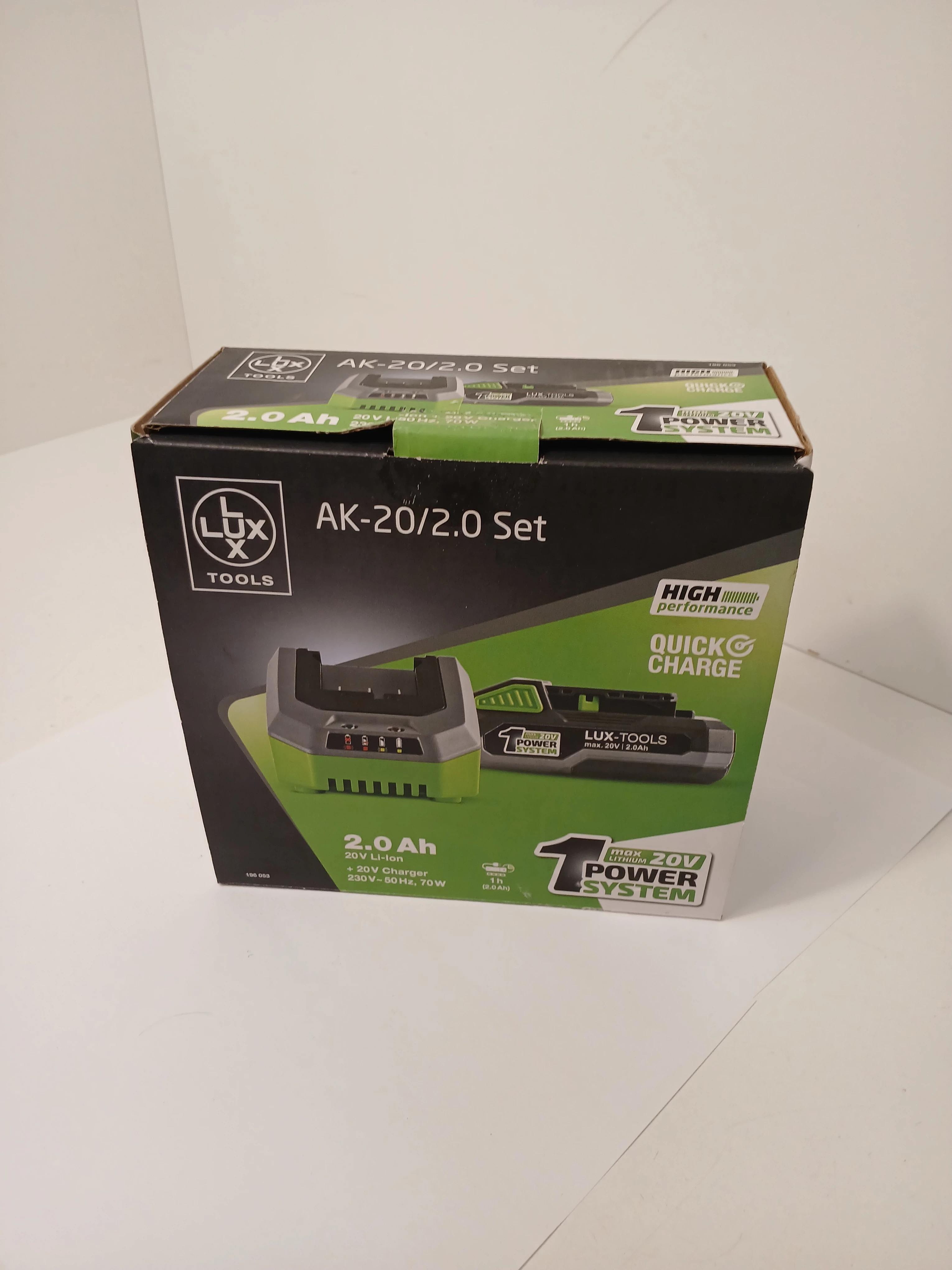 akumulator-li-ion-lux-tools-20-v-2-ah-pudelko-ean-gtin-4007871960538