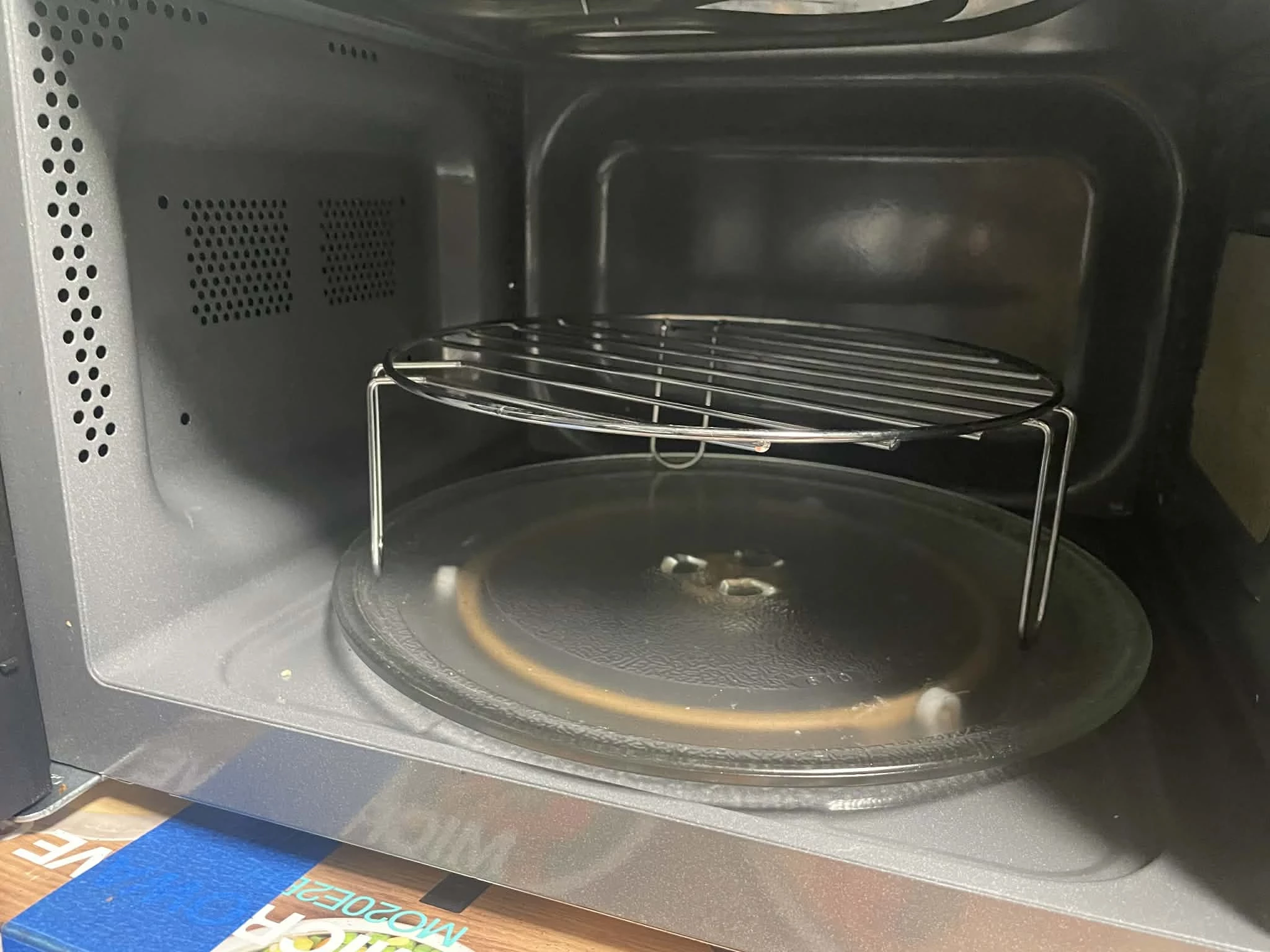 kuchenka-mikrofalowa-gorenje-mo20e2bh-pojemnosc-20000