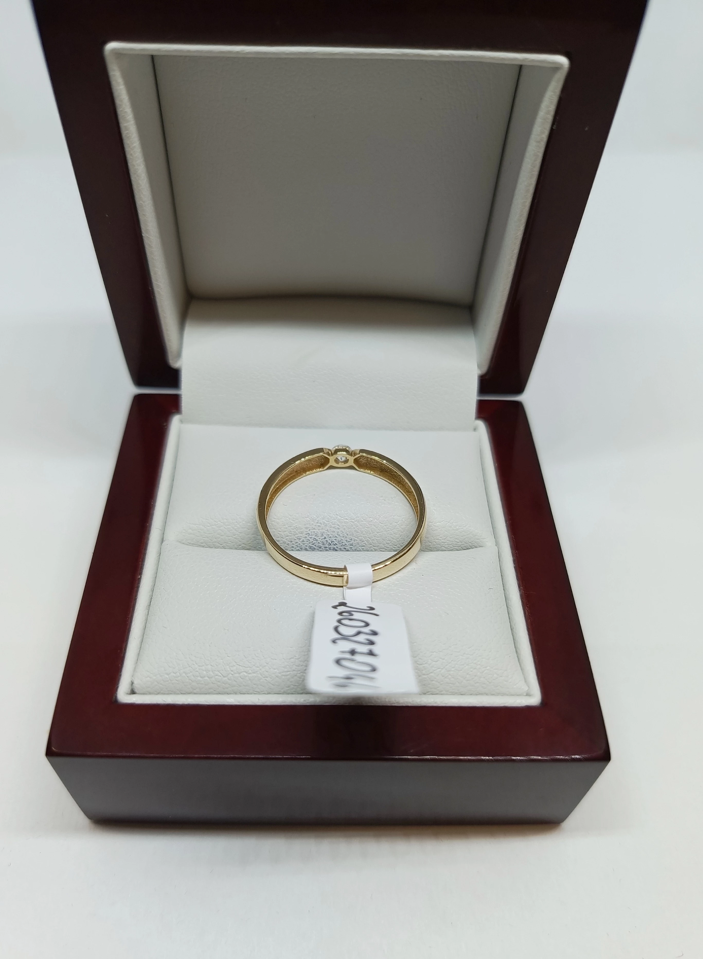 nienoszony-zloty-pierscionek-167-g-585-material-15835-2